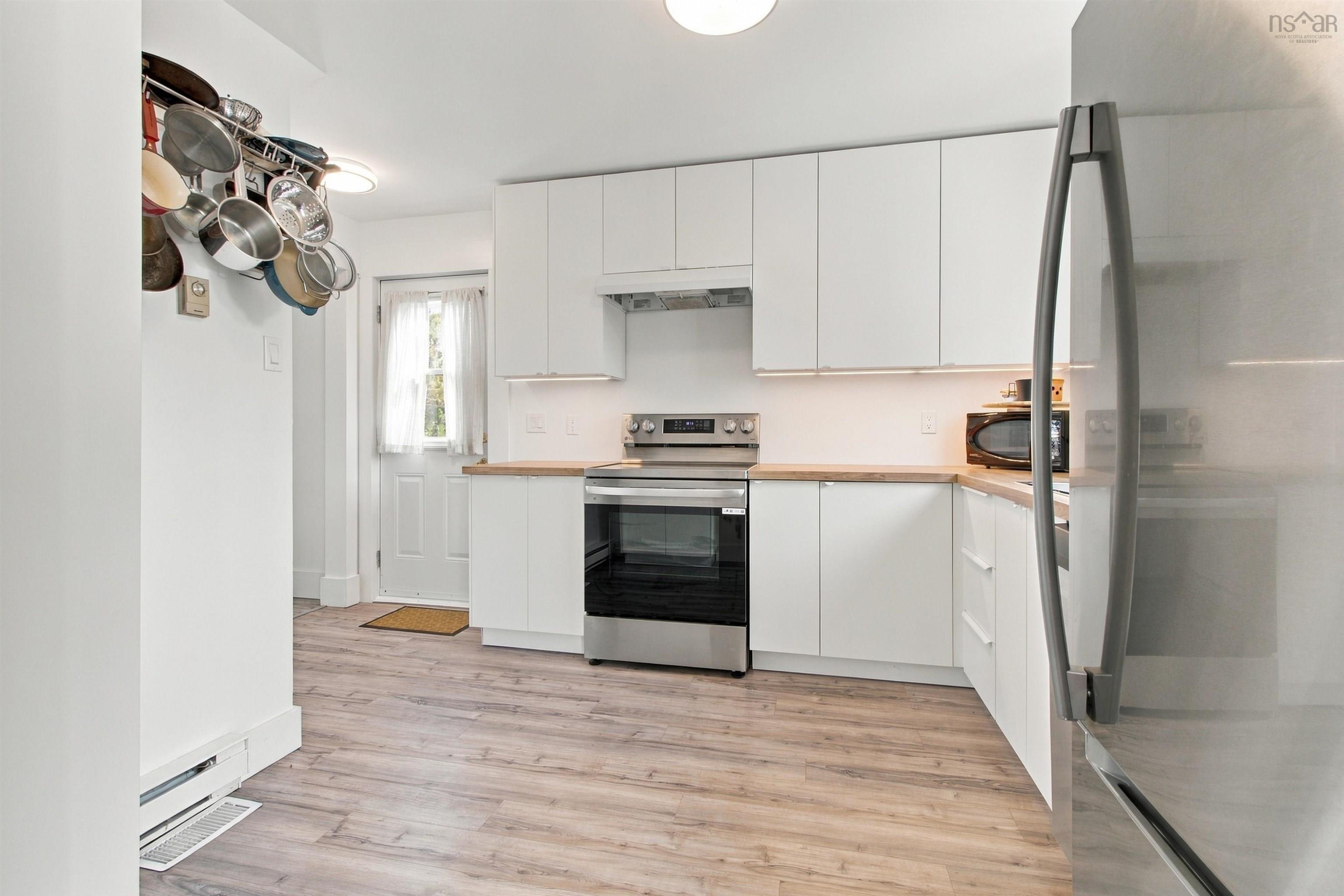 View image 12