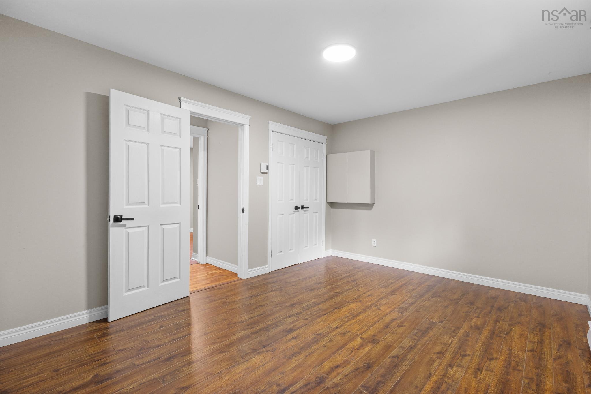 View image 18