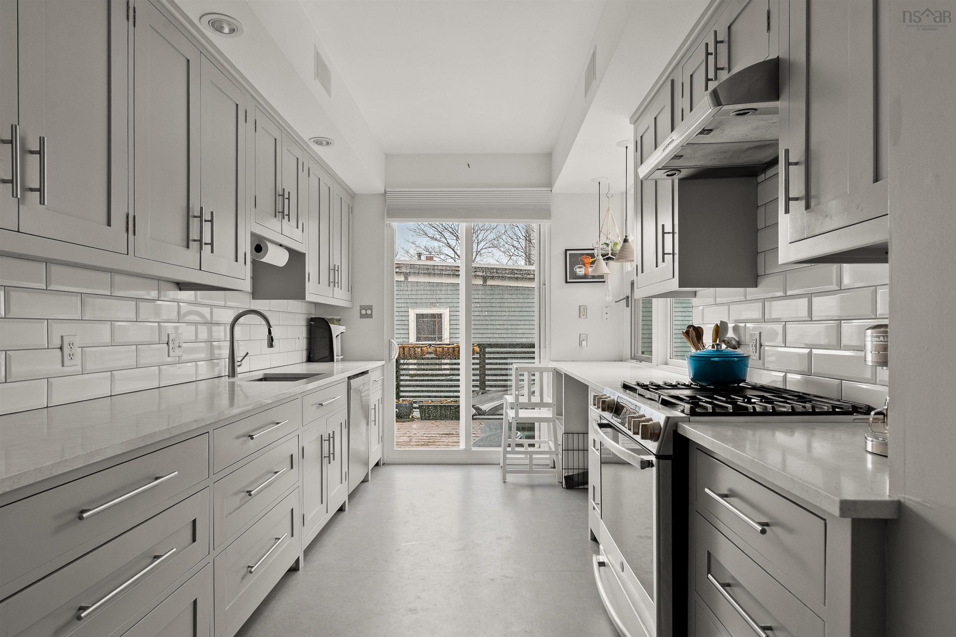 View image 11