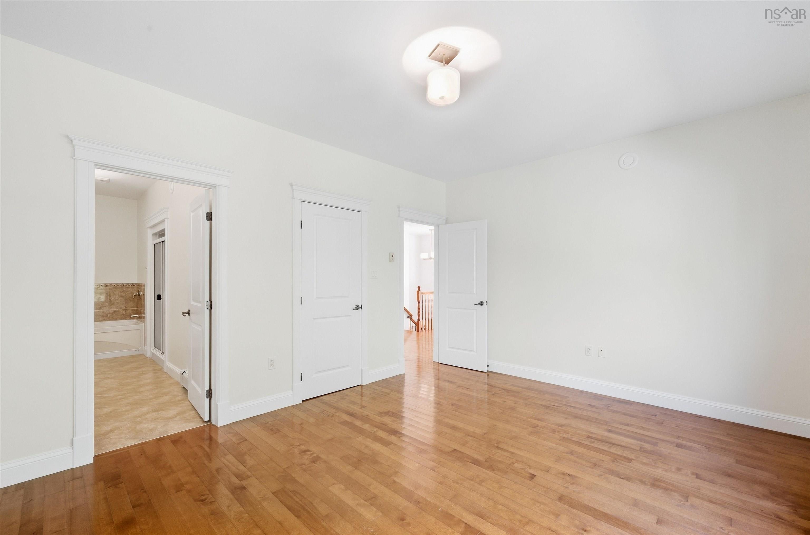 View image 18