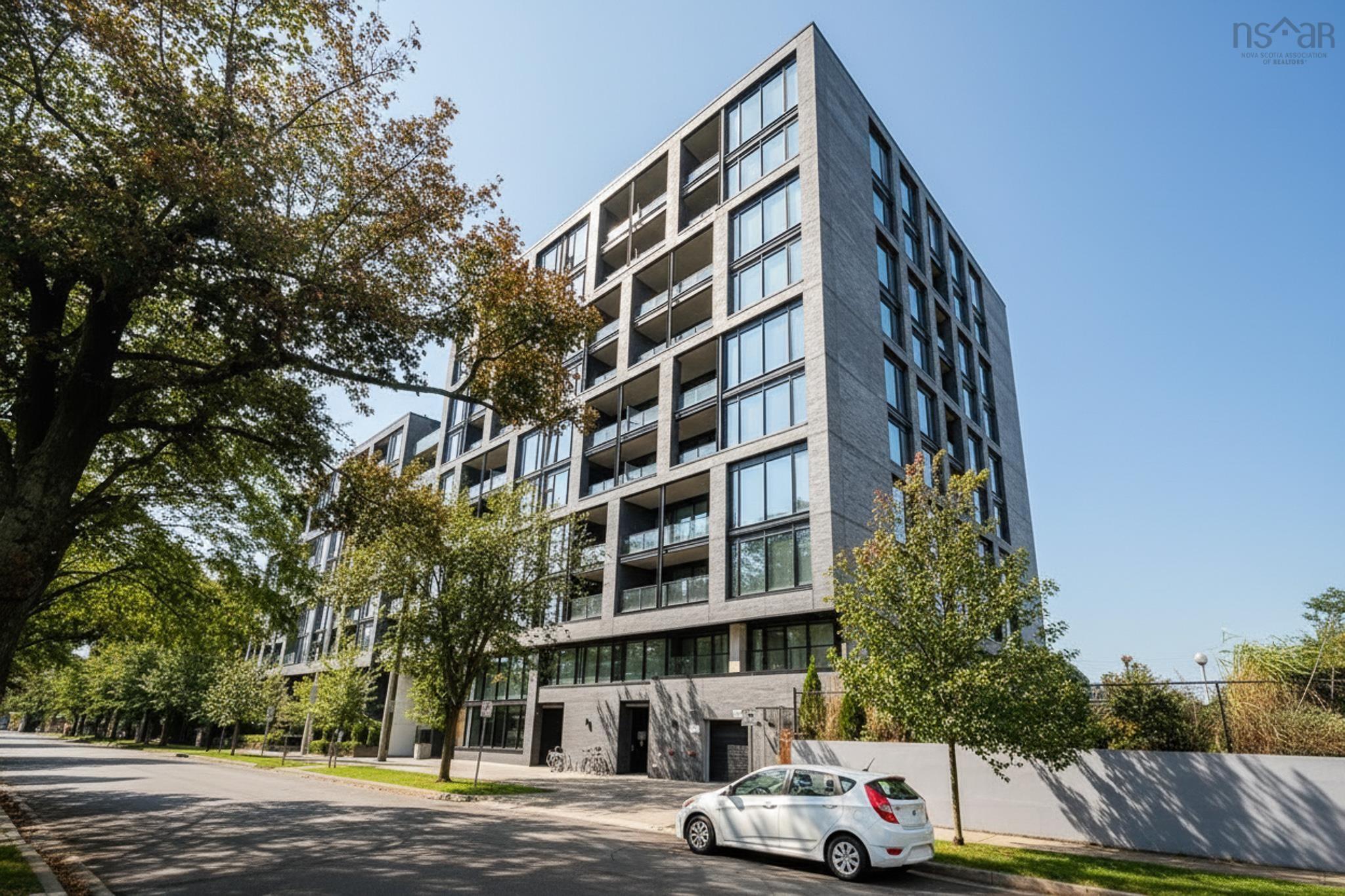 Thumbnail image for TH04 1048 Wellington Street MLS<sup>®</sup> 202624683