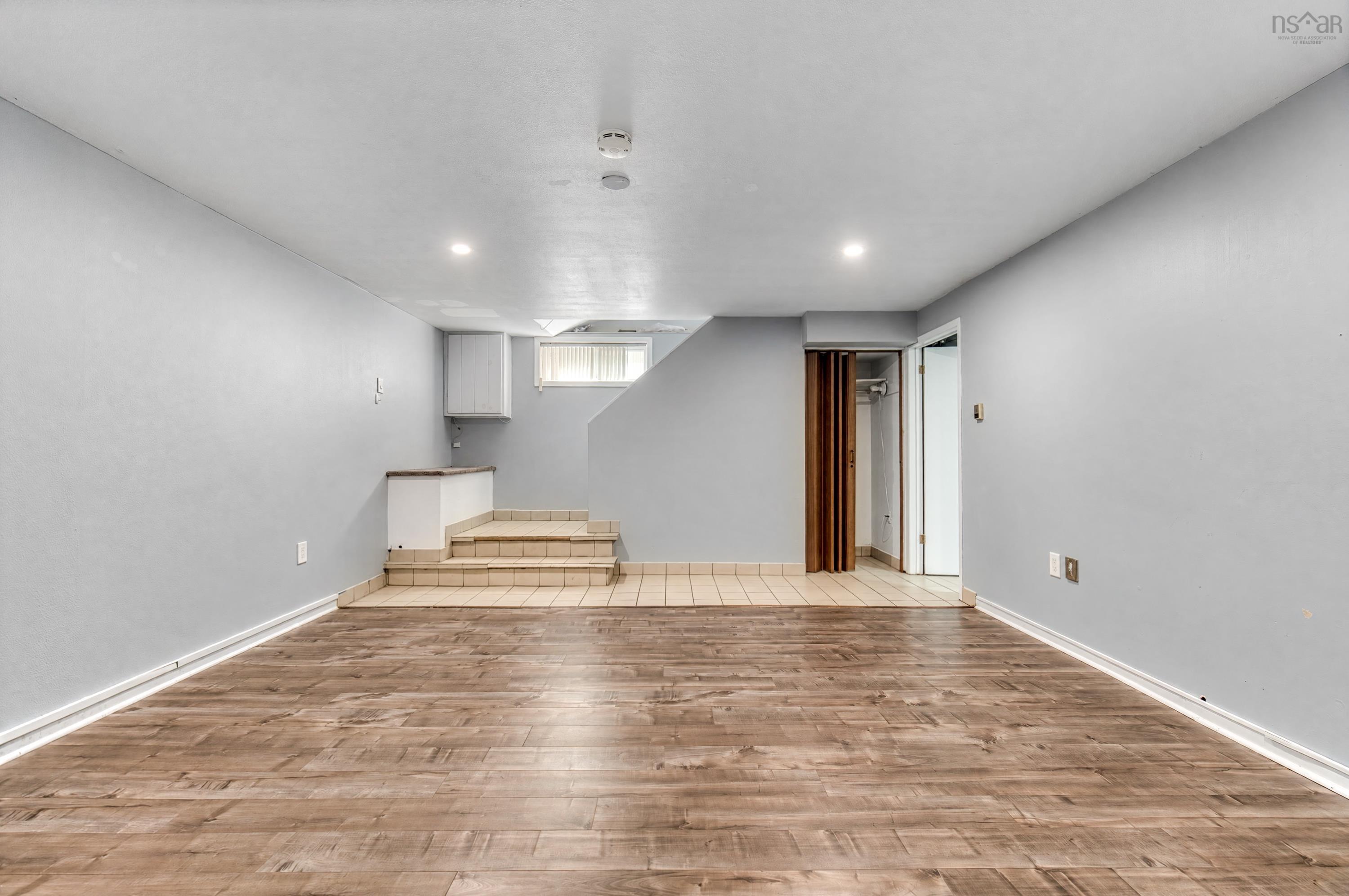 View image 21