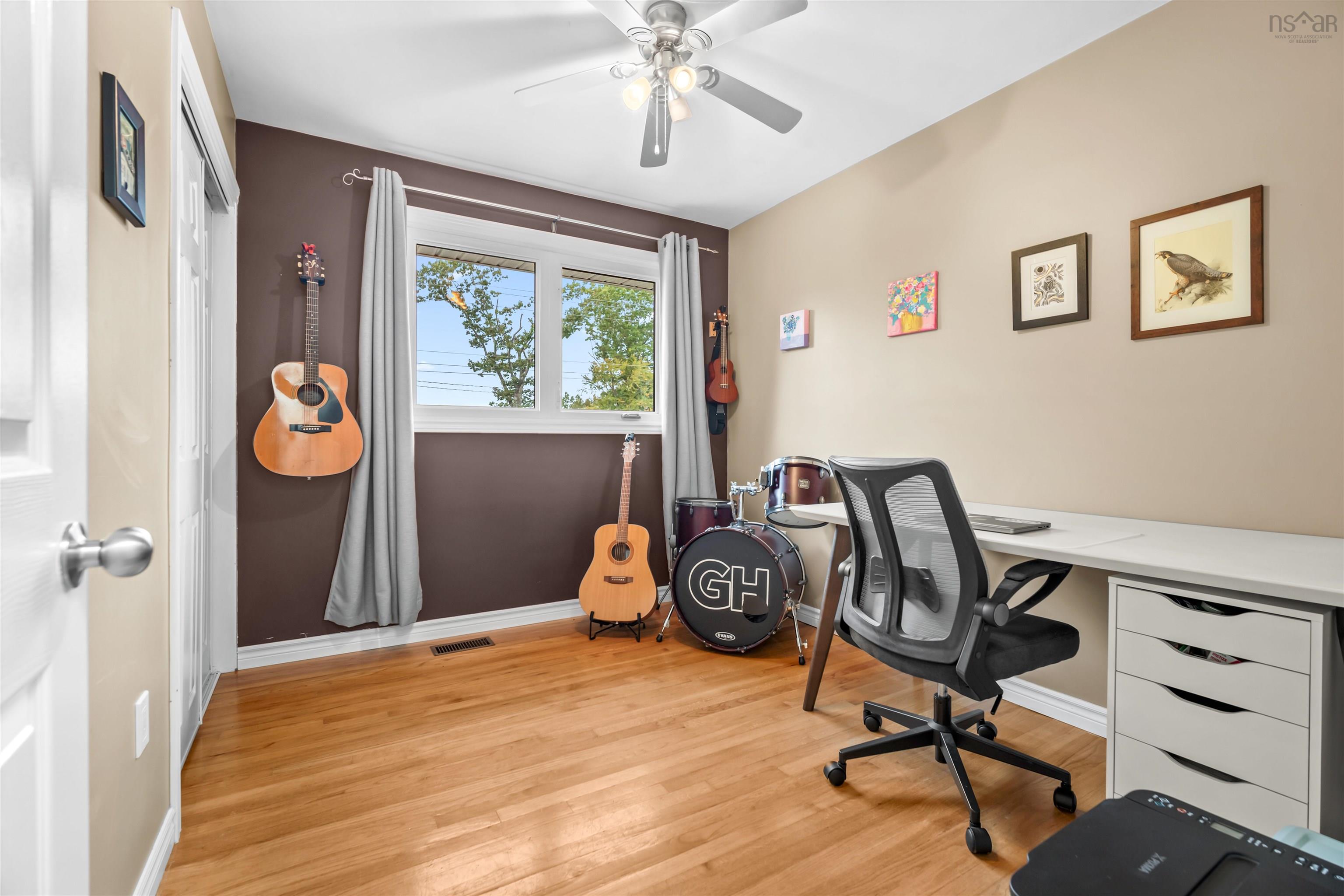 View image 19