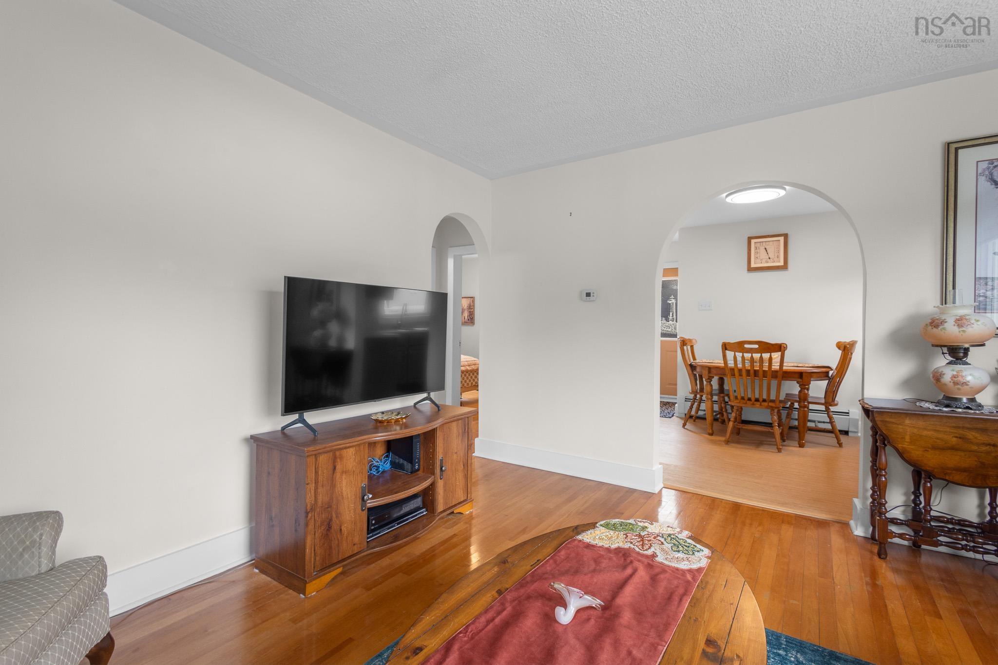 View image 8