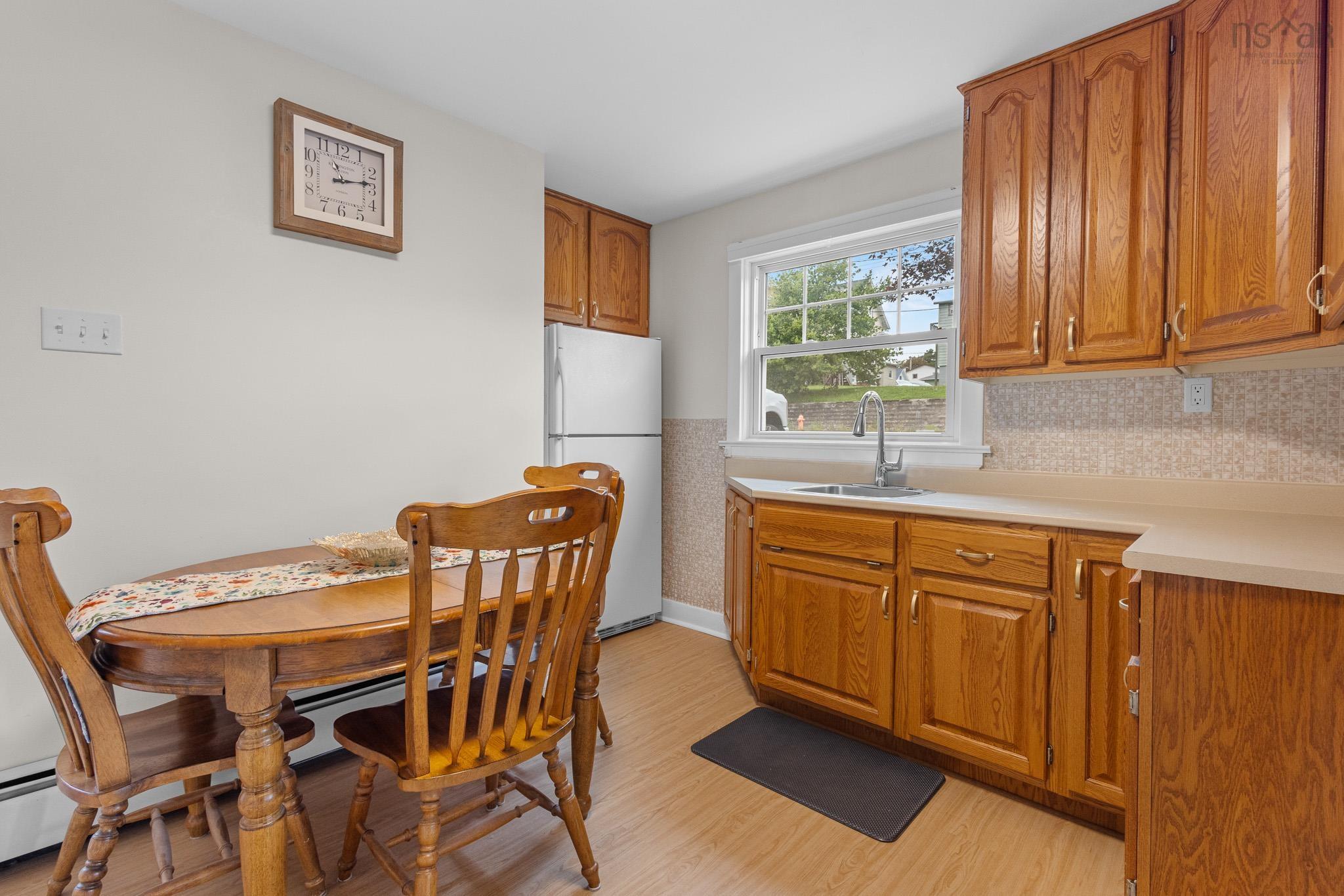 View image 9