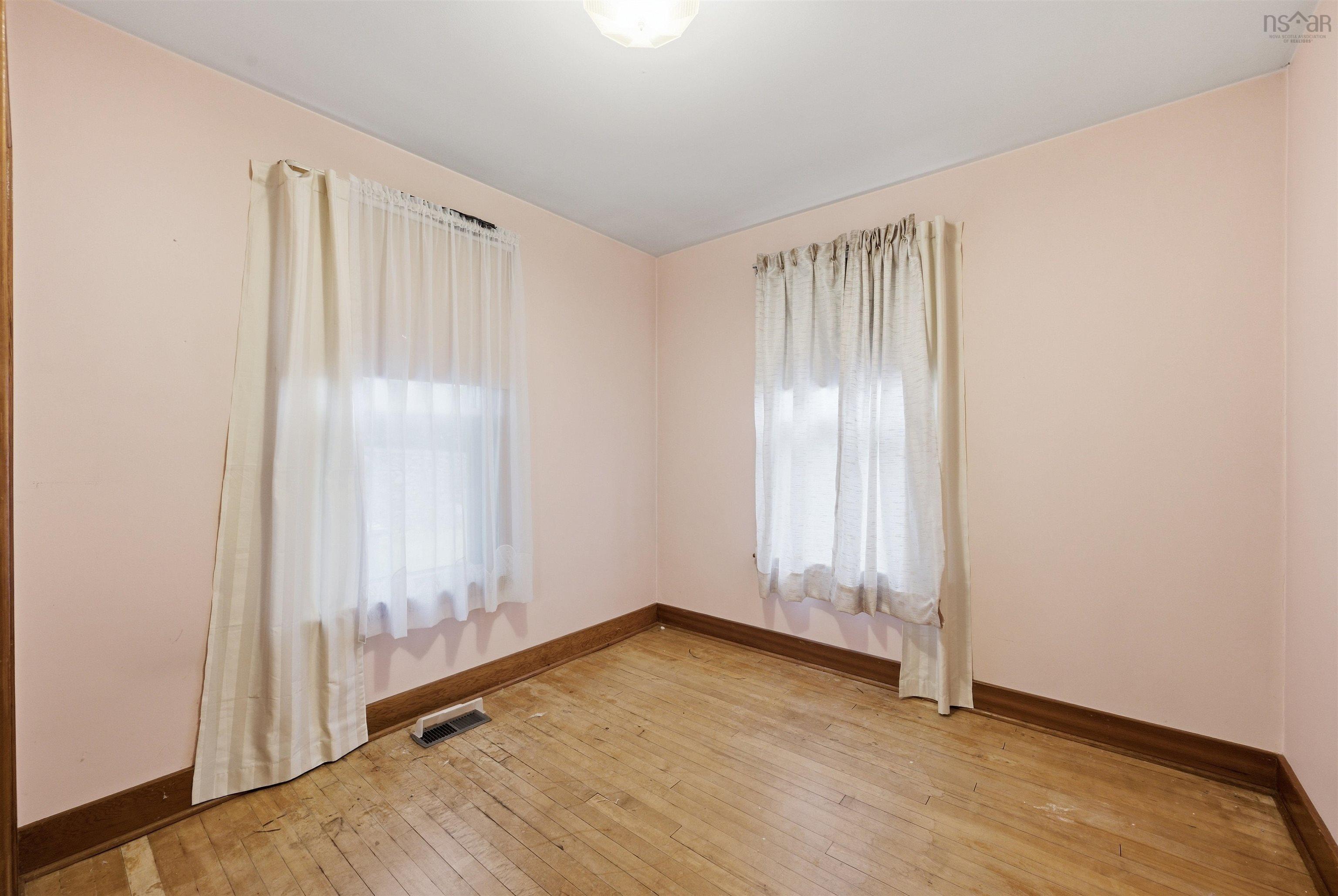 View image 12