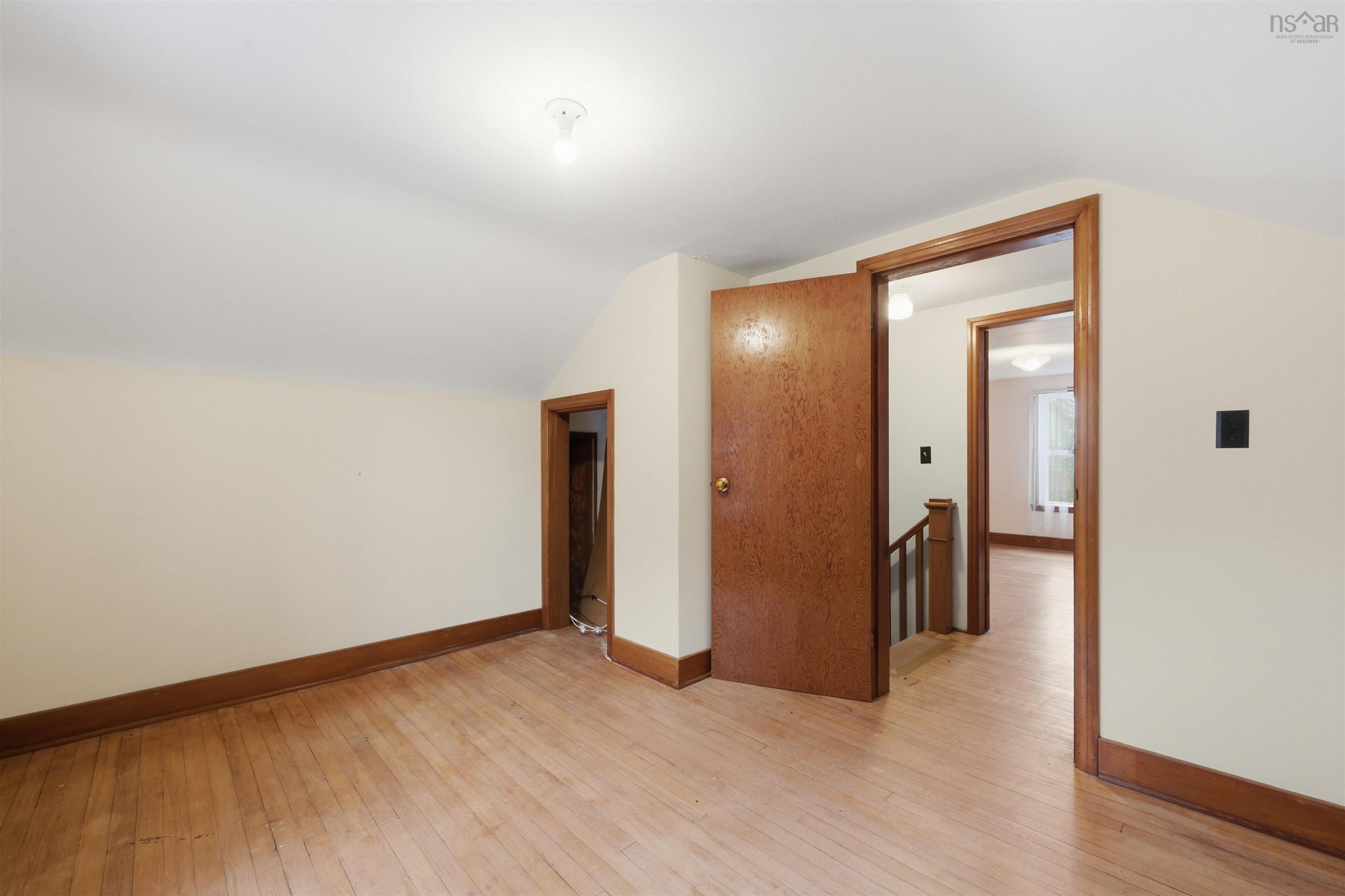 View image 25