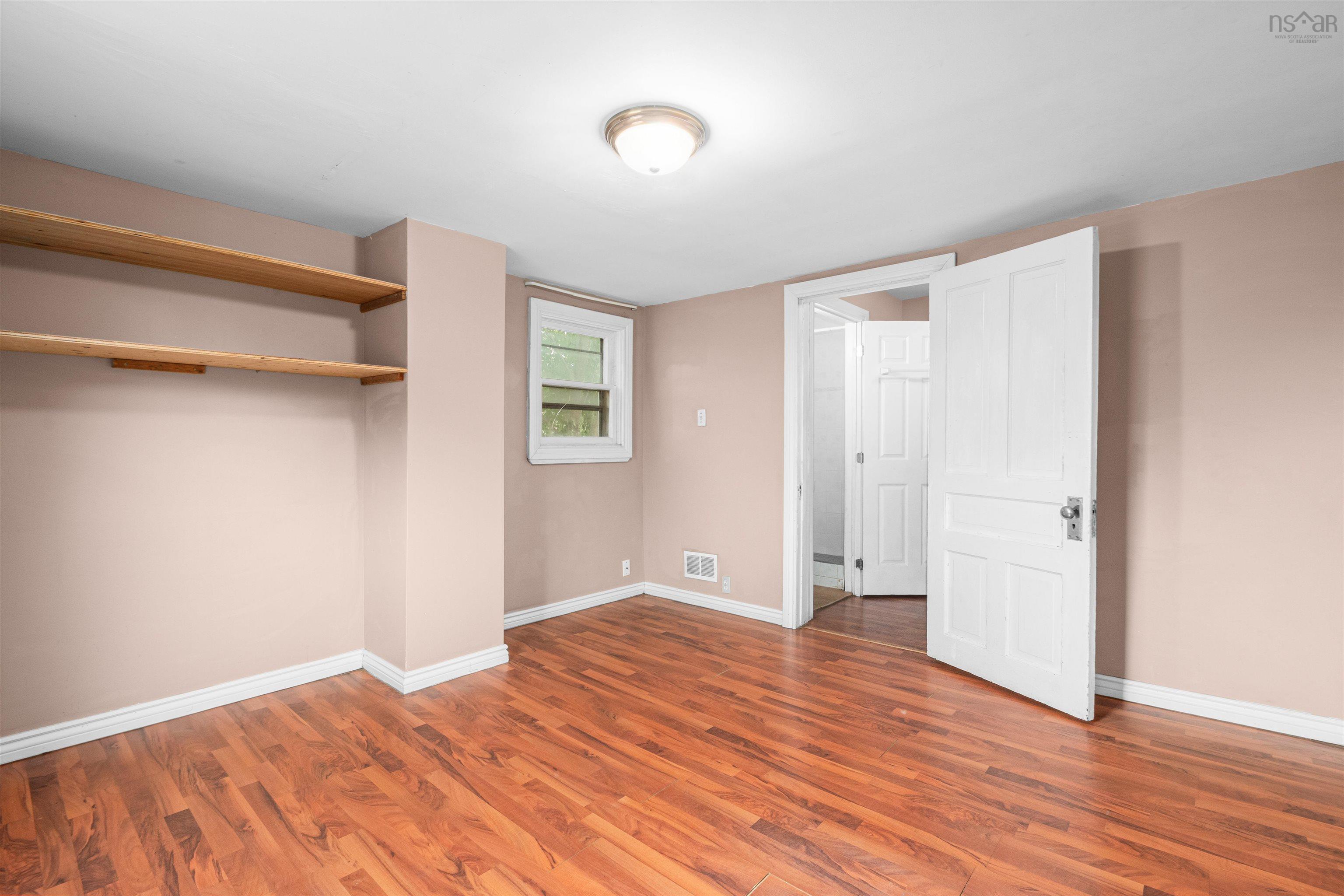 View image 18