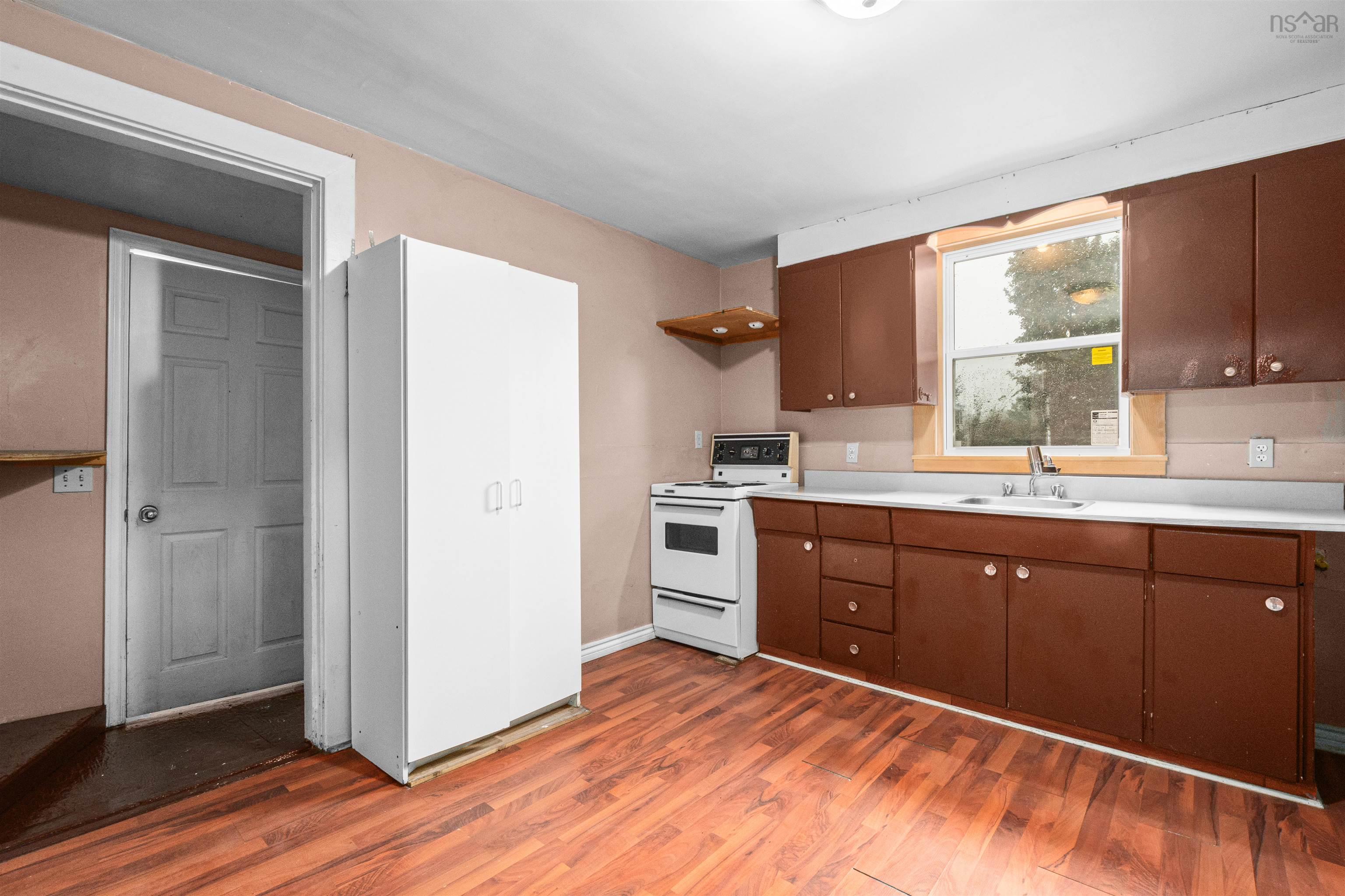 View image 9