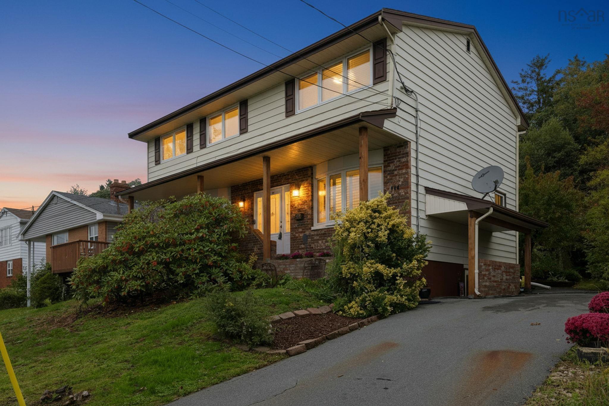 Thumbnail image for 114 Regal Road MLS<sup>®</sup> 202624921