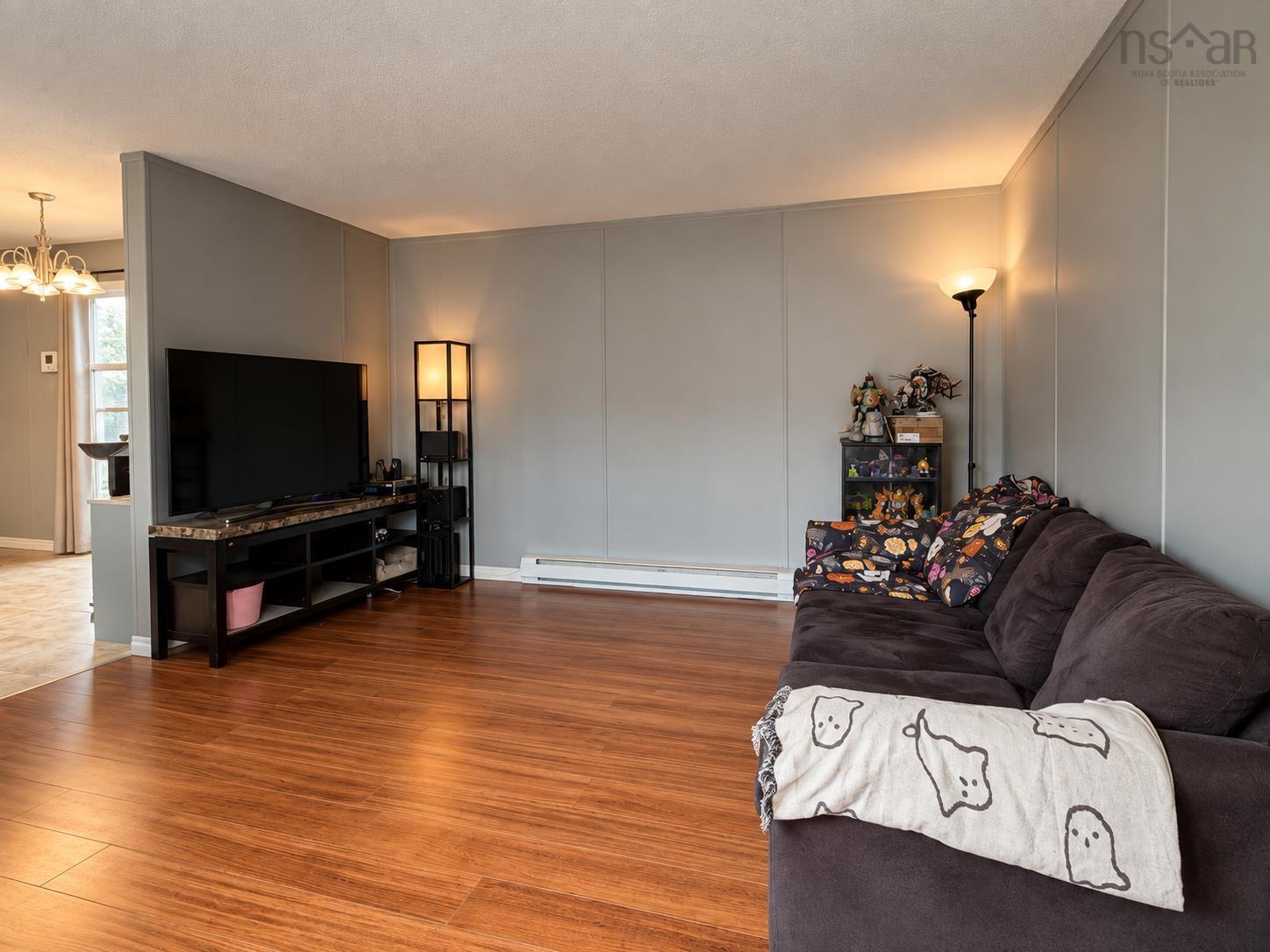 View image 8