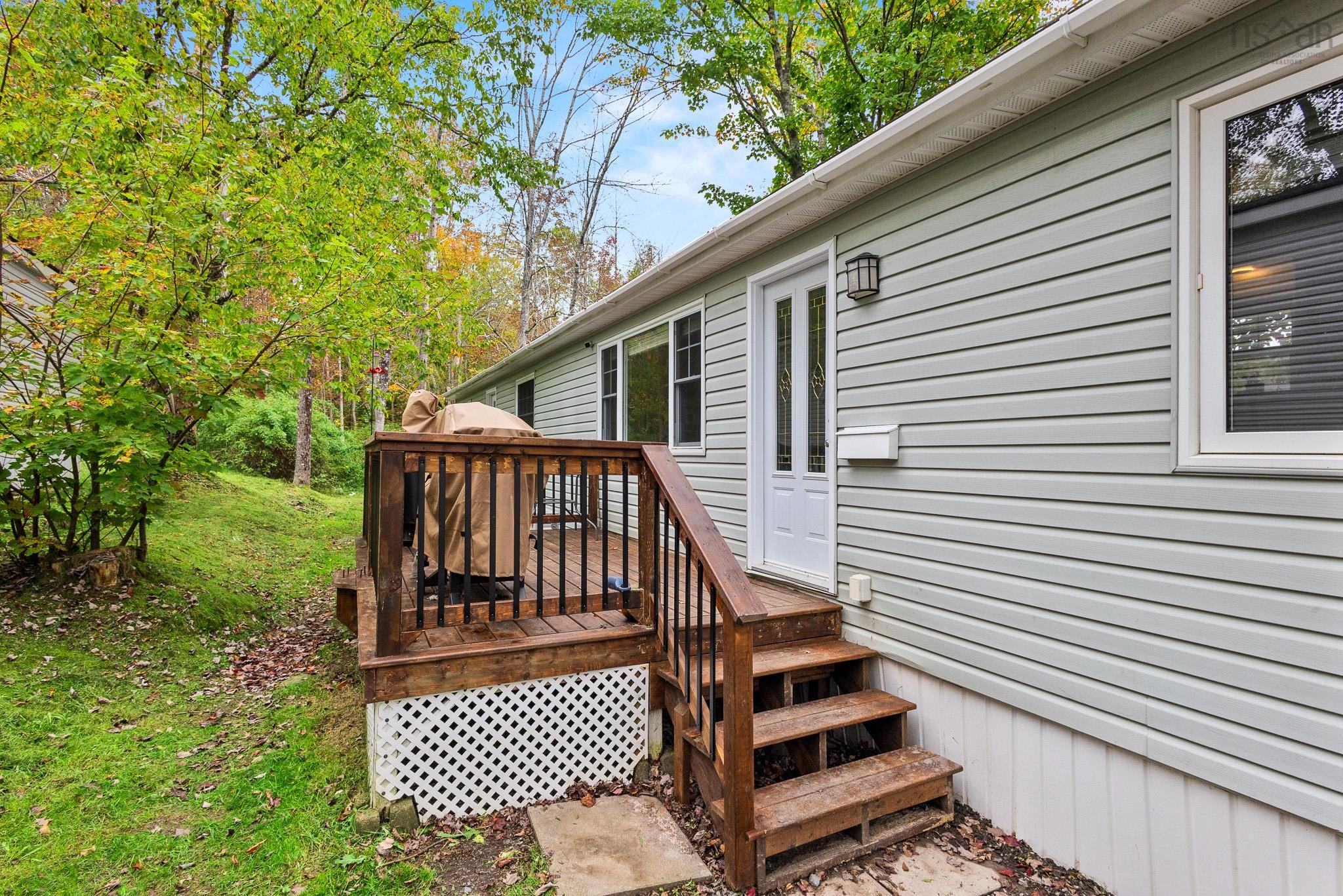 View image 18
