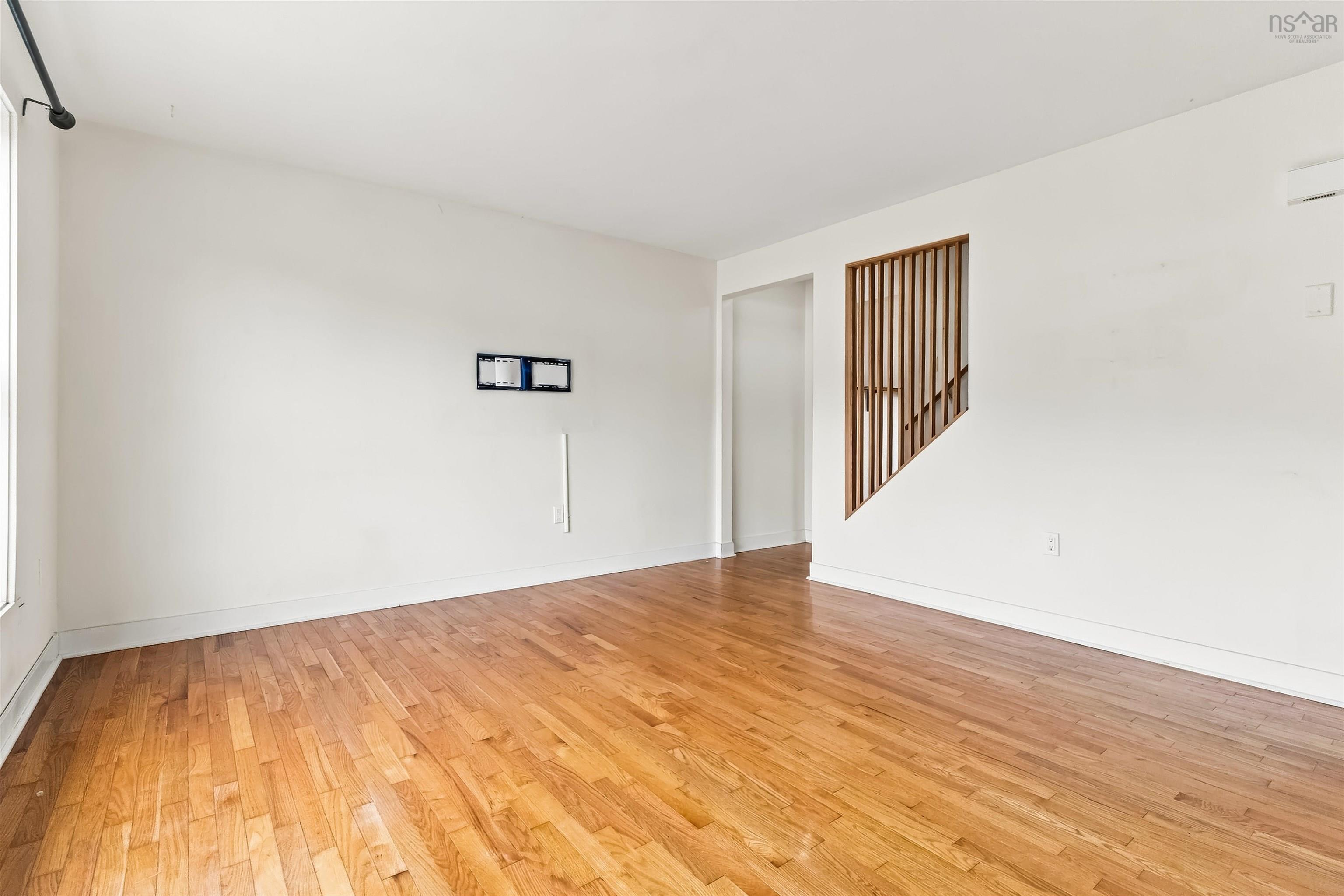 View image 9
