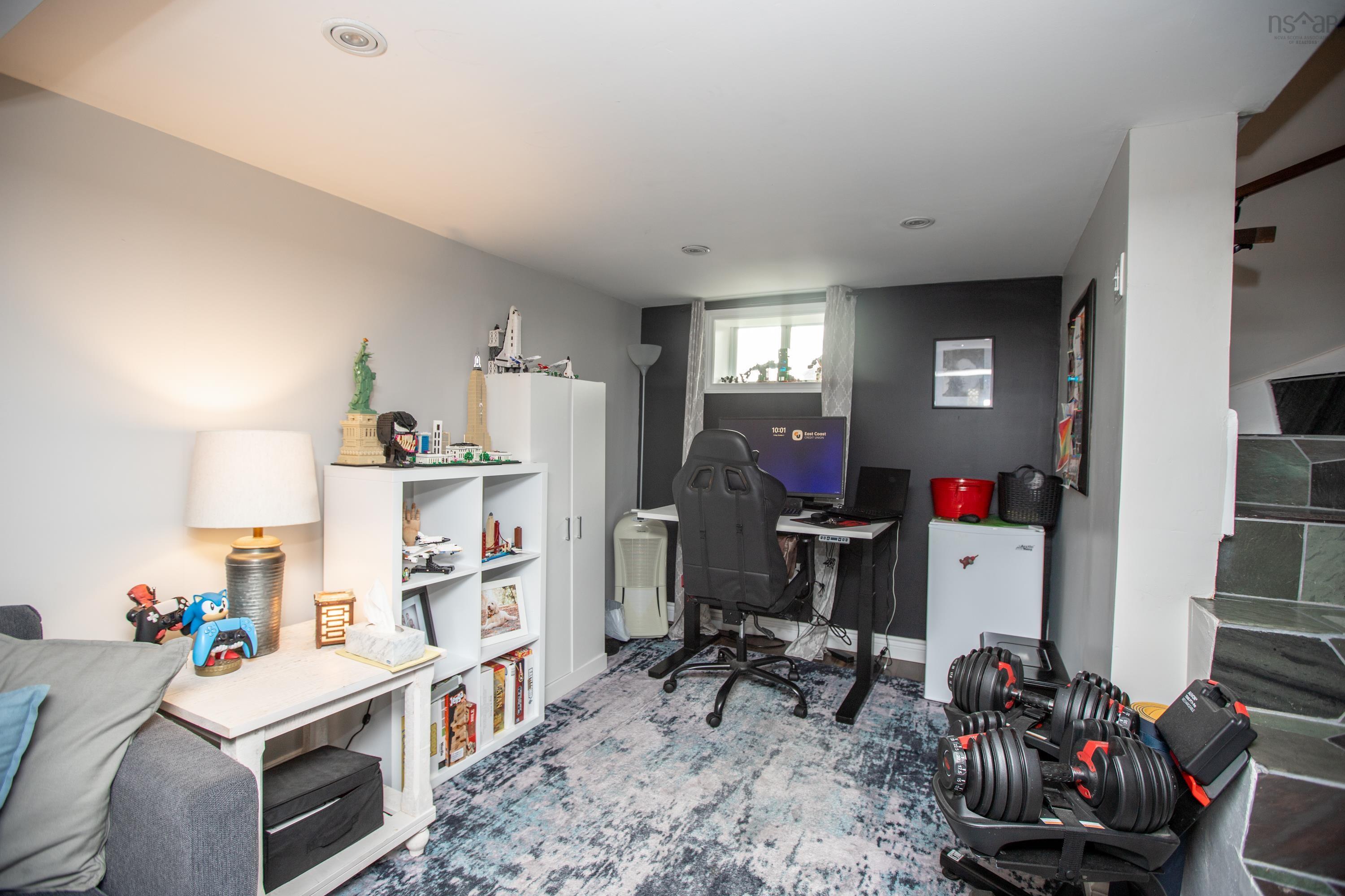 View image 18