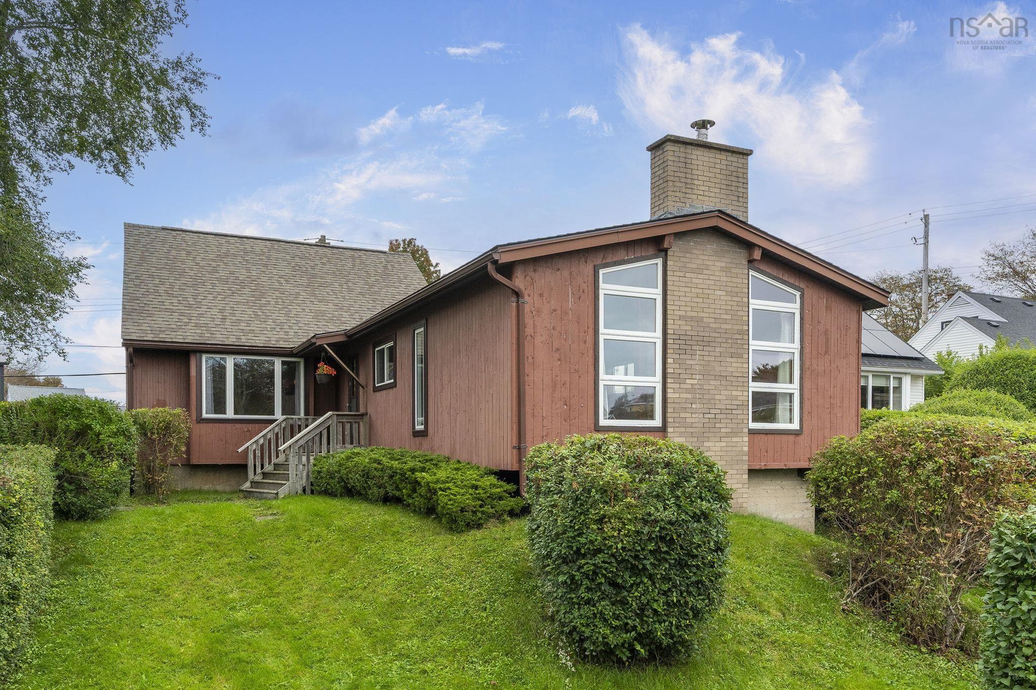 Thumbnail image for 6980 Cook Avenue MLS<sup>®</sup> 202625118