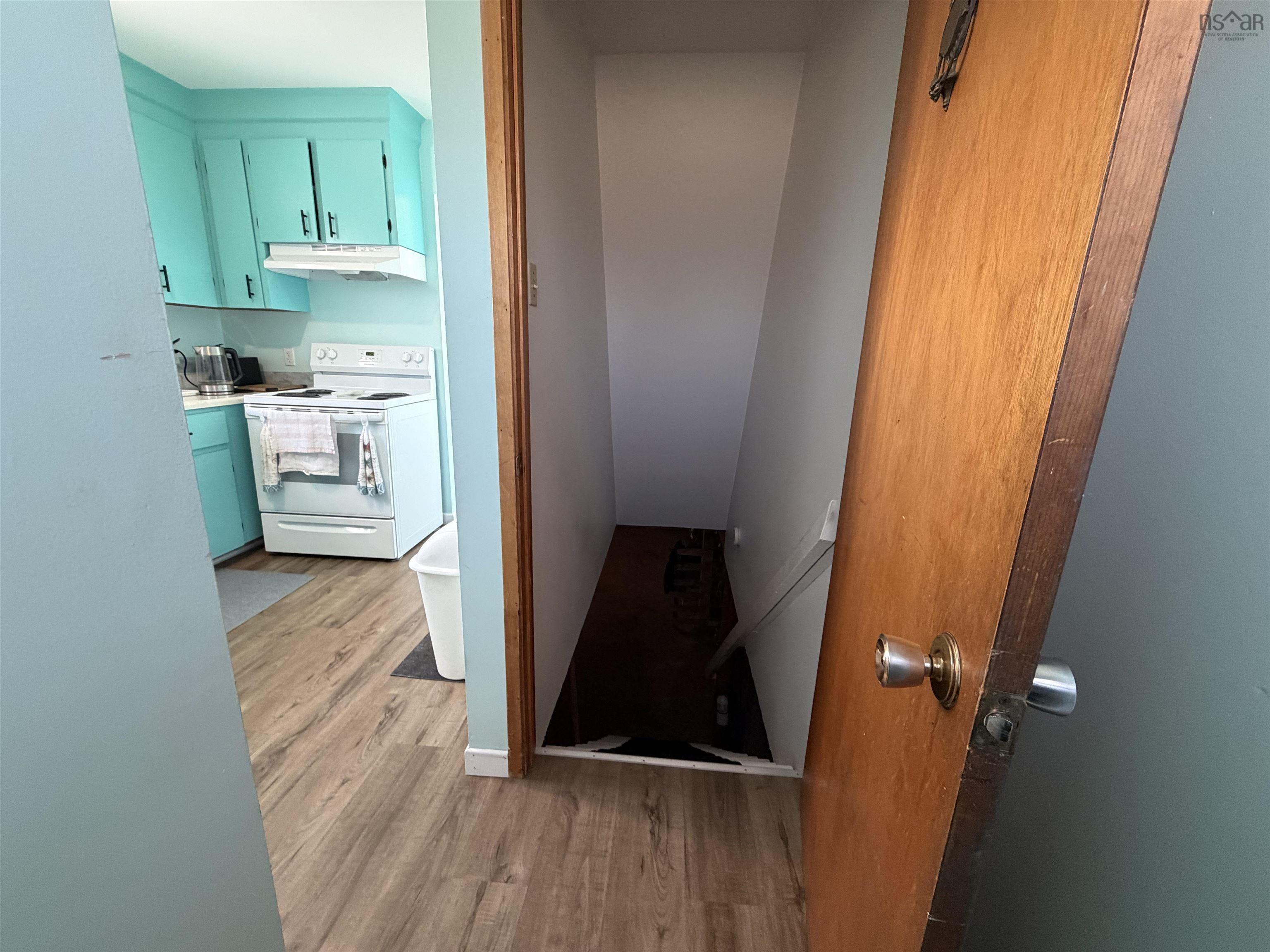 View image 12