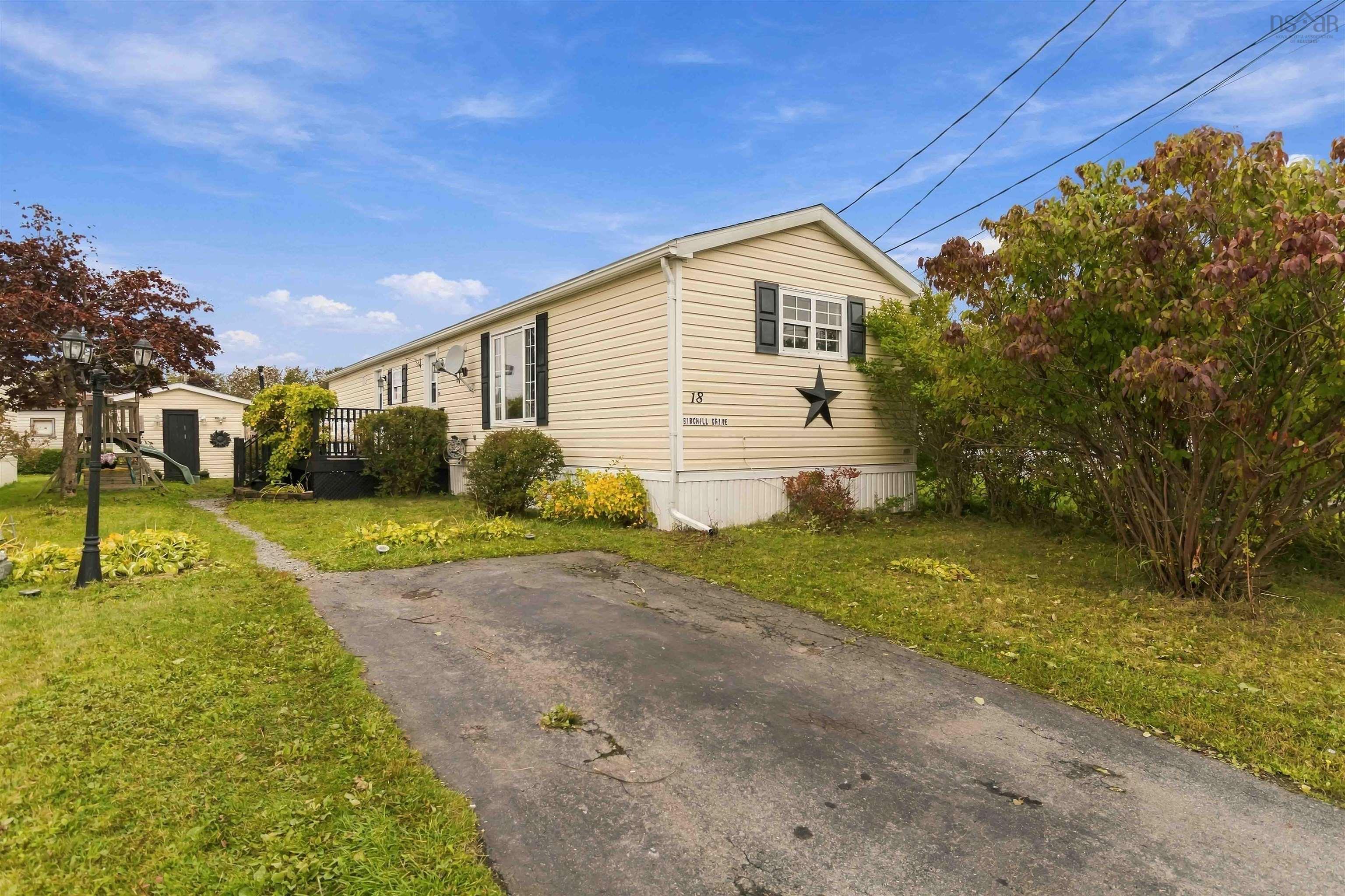 Thumbnail image for 18 Birchill Drive MLS<sup>®</sup> 202625171