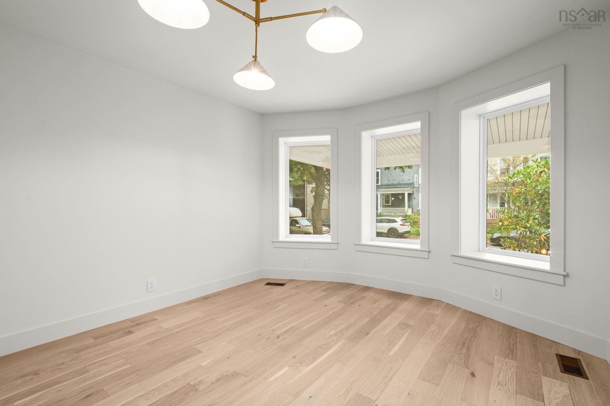 View image 9
