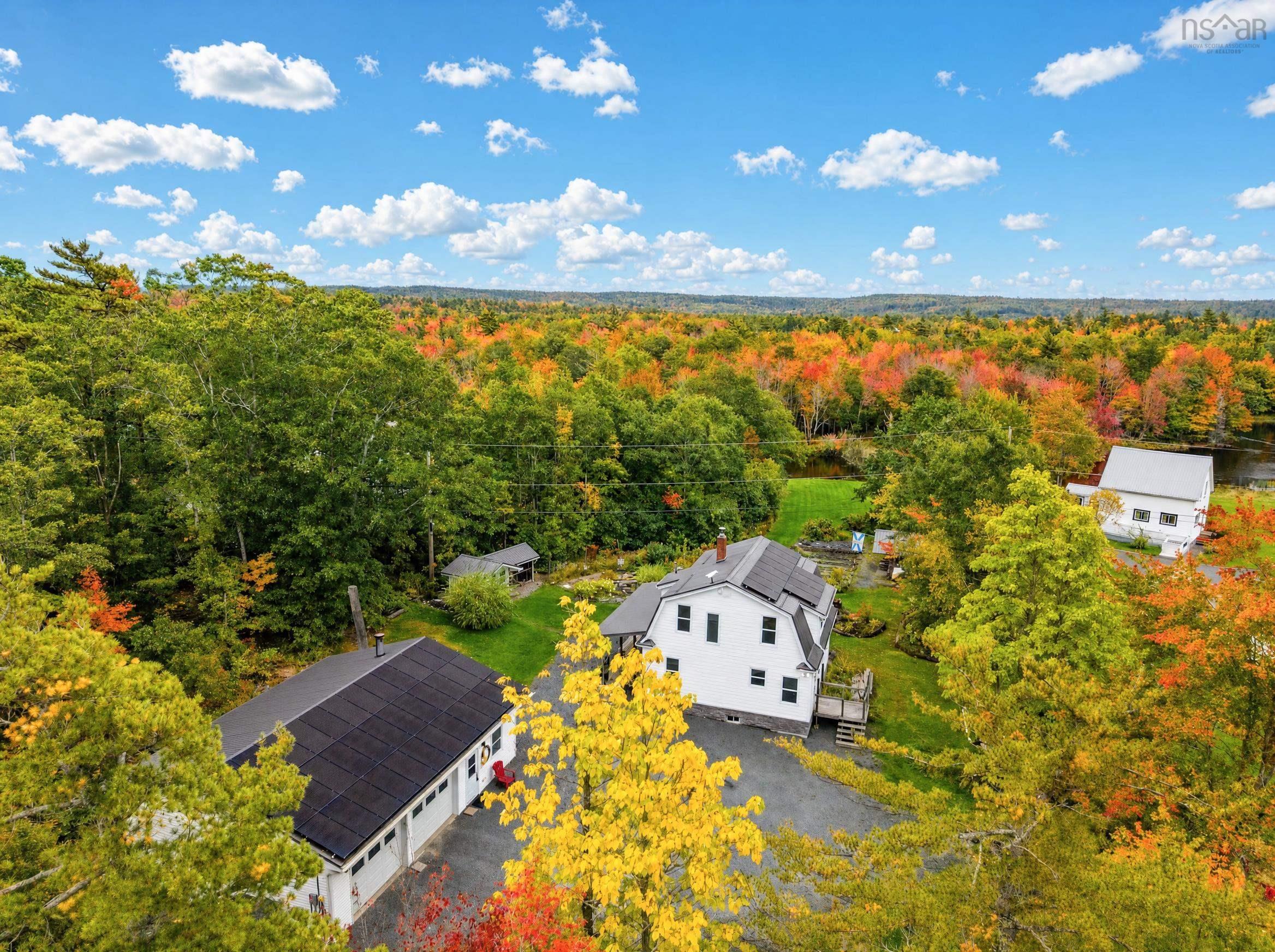 Thumbnail image for 35 Riverside Lane MLS<sup>®</sup> 202625201