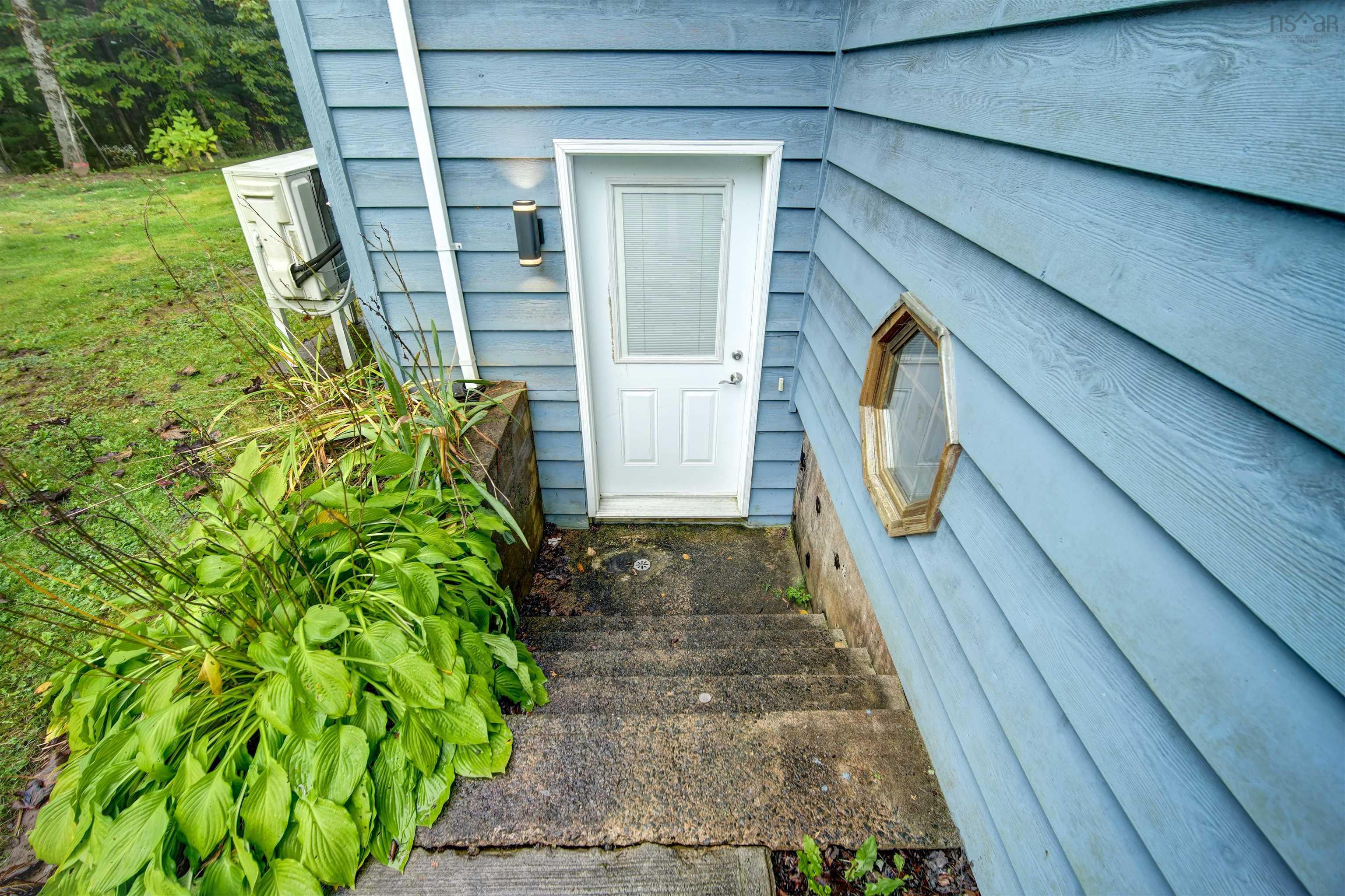 View image 9