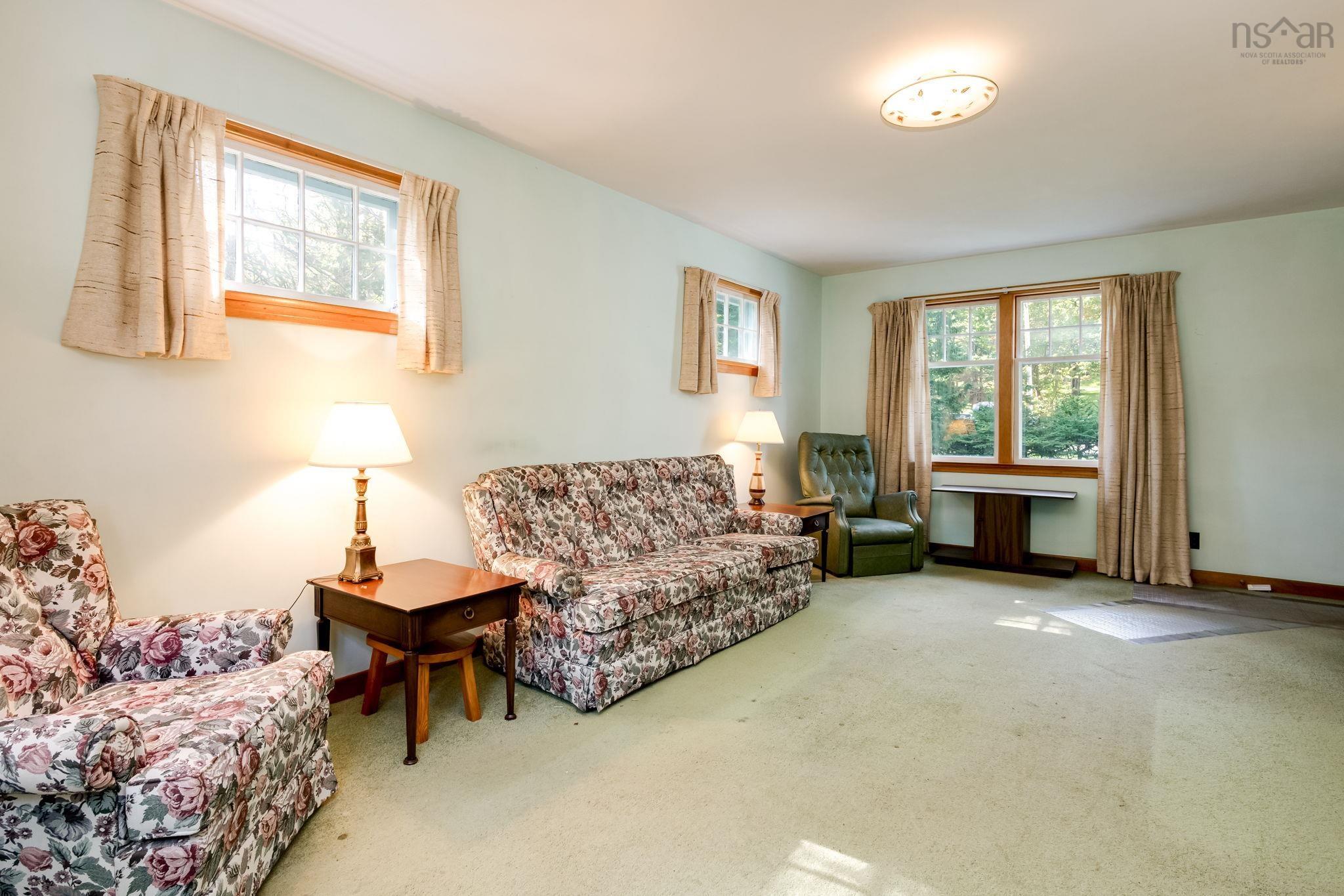 View image 18