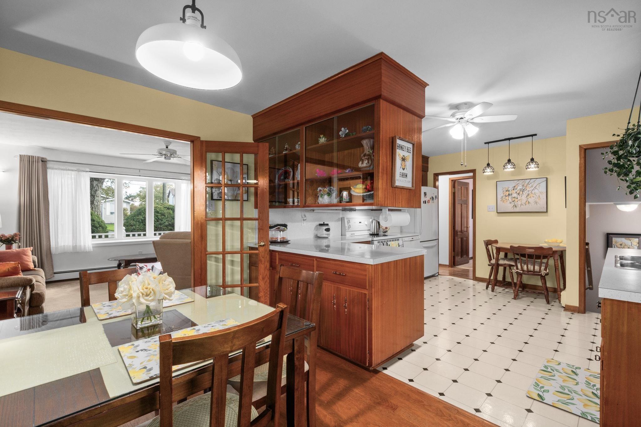 View image 11