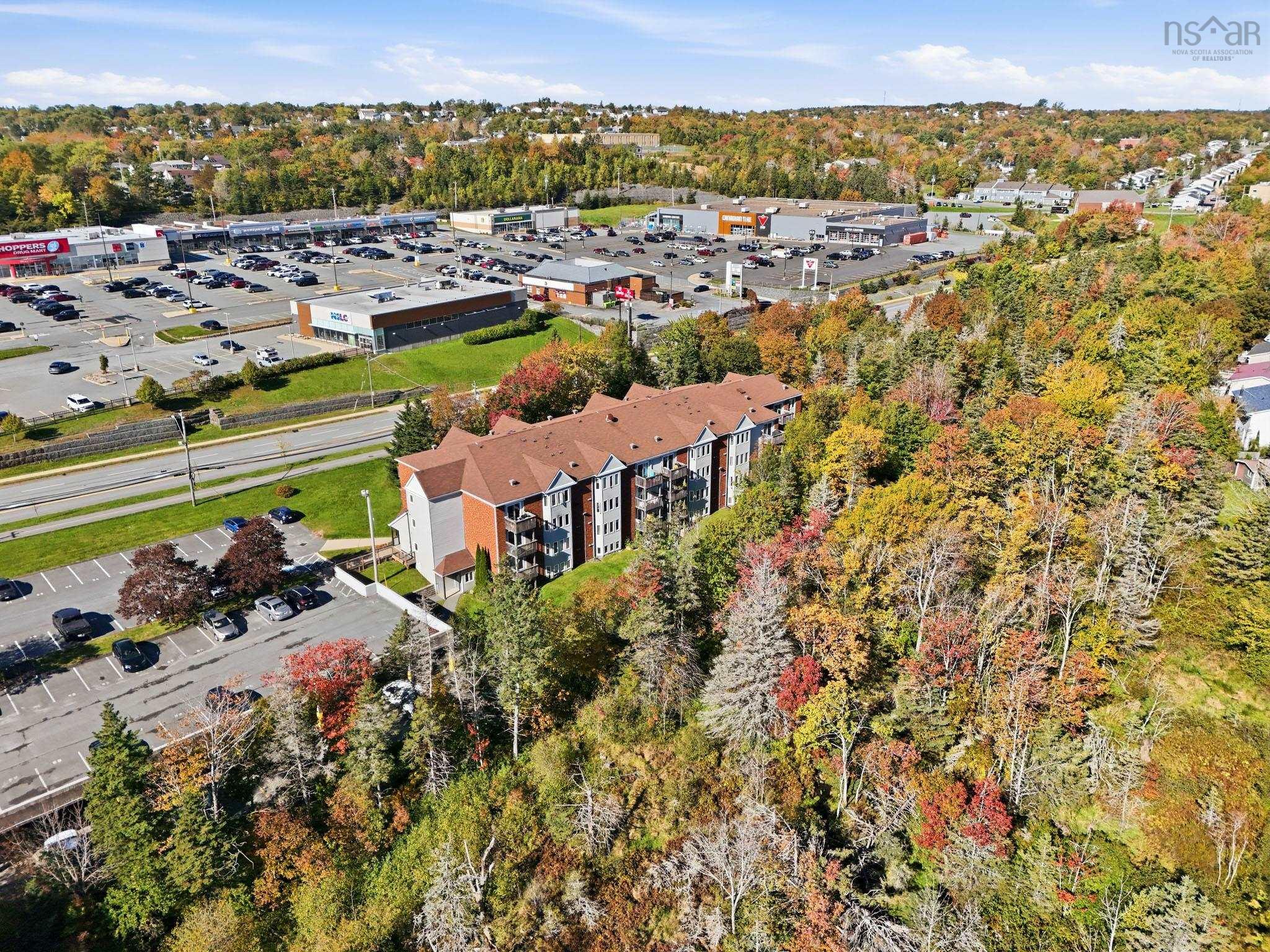 Thumbnail image for 137 9 Forest Hills Parkway MLS<sup>®</sup> 202625402