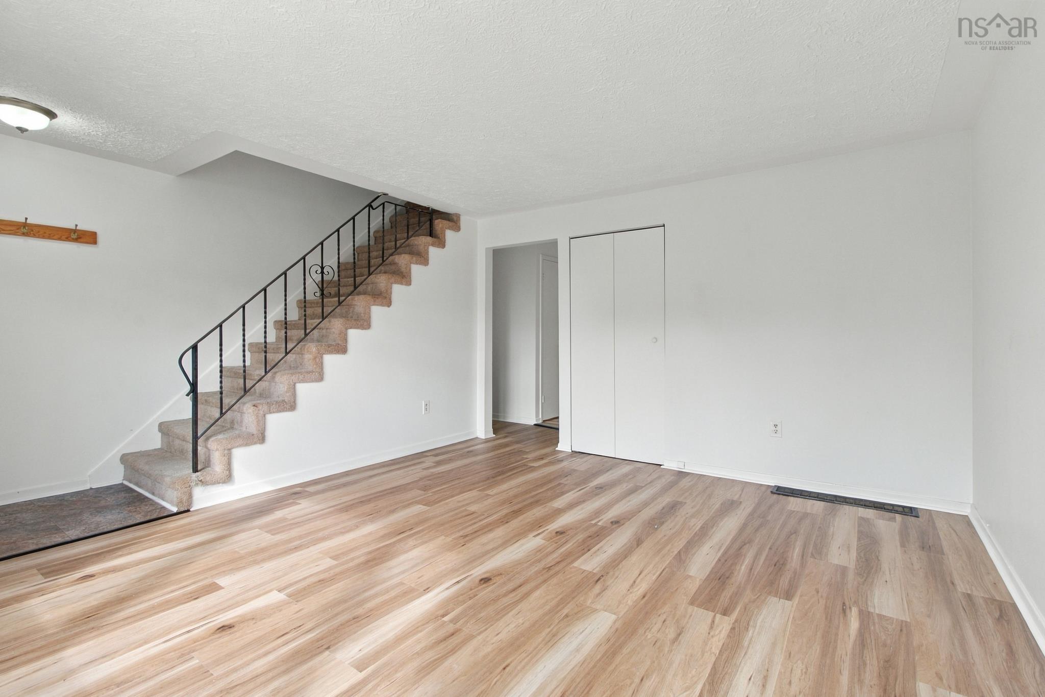 View image 8