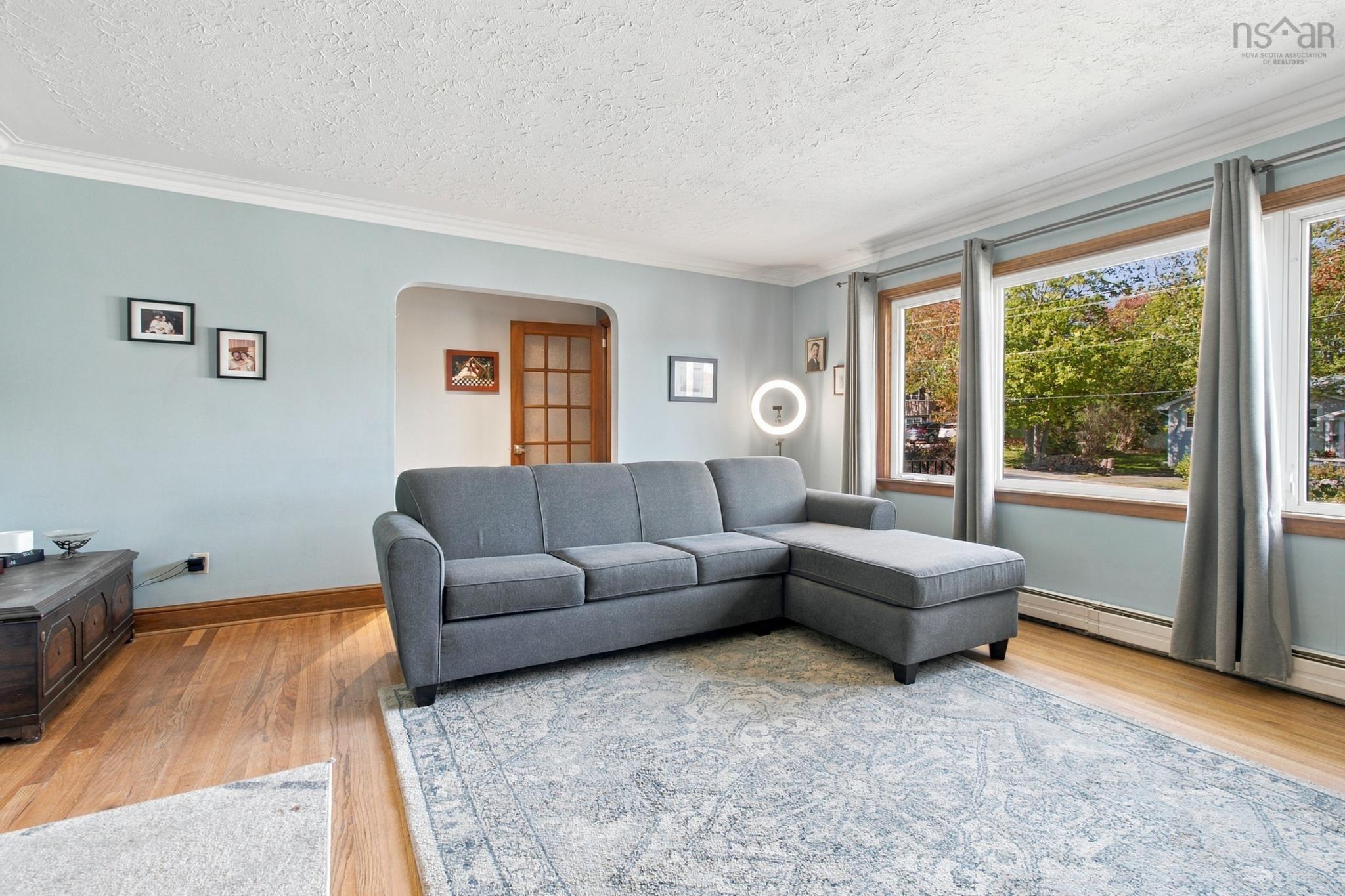 View image 9