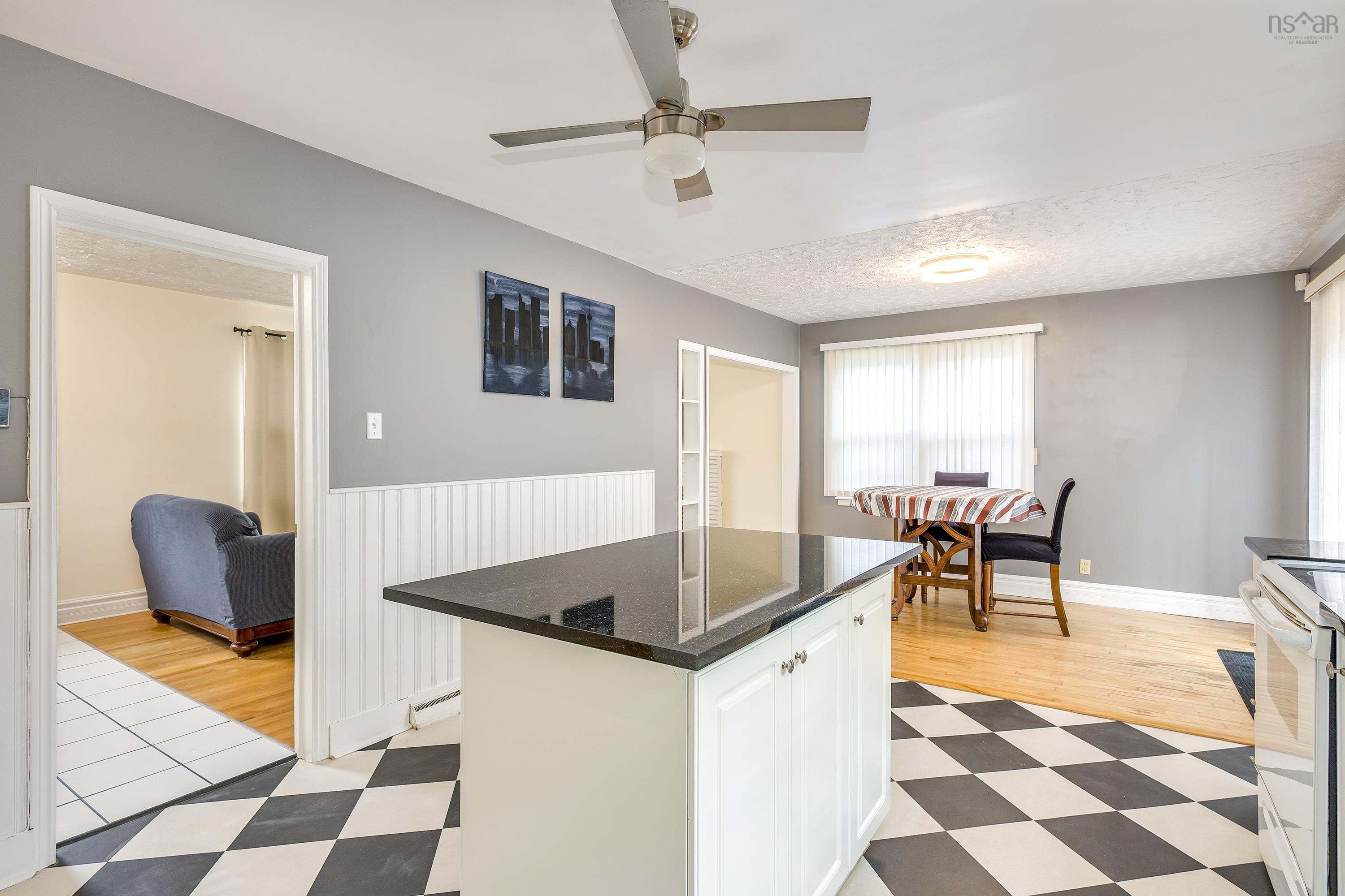 View image 12