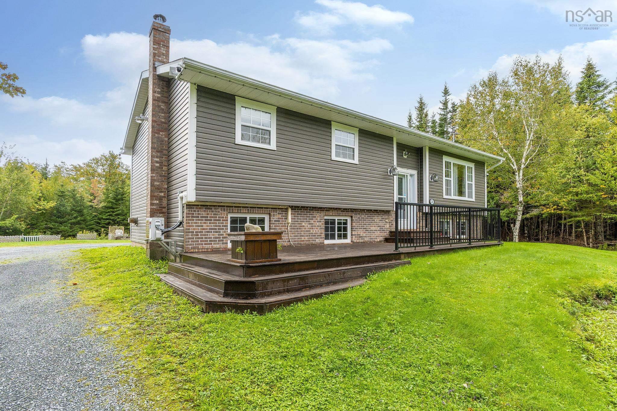 Thumbnail image for 20 Flandrum Hills Road MLS<sup>®</sup> 202625442