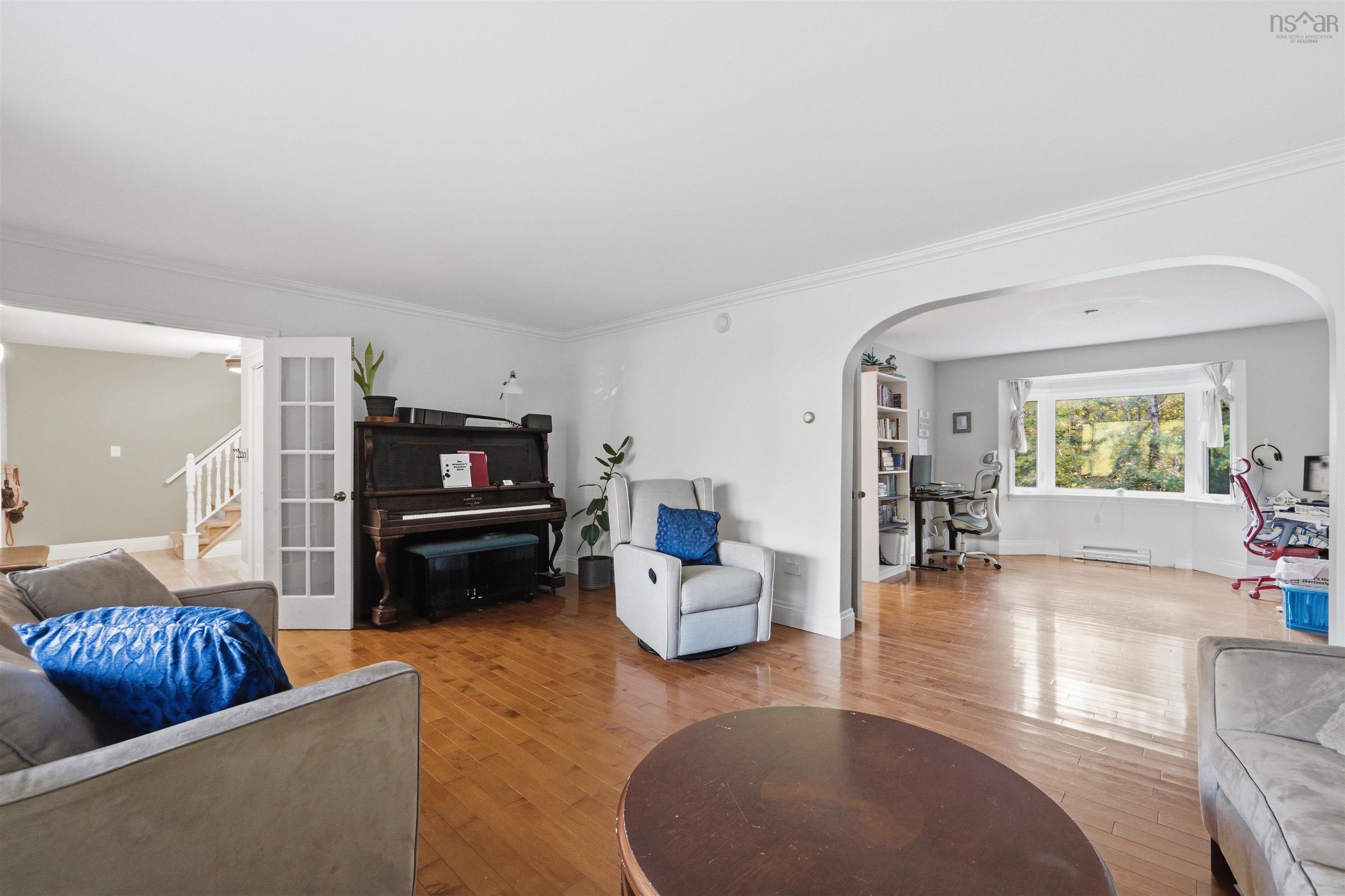 View image 12