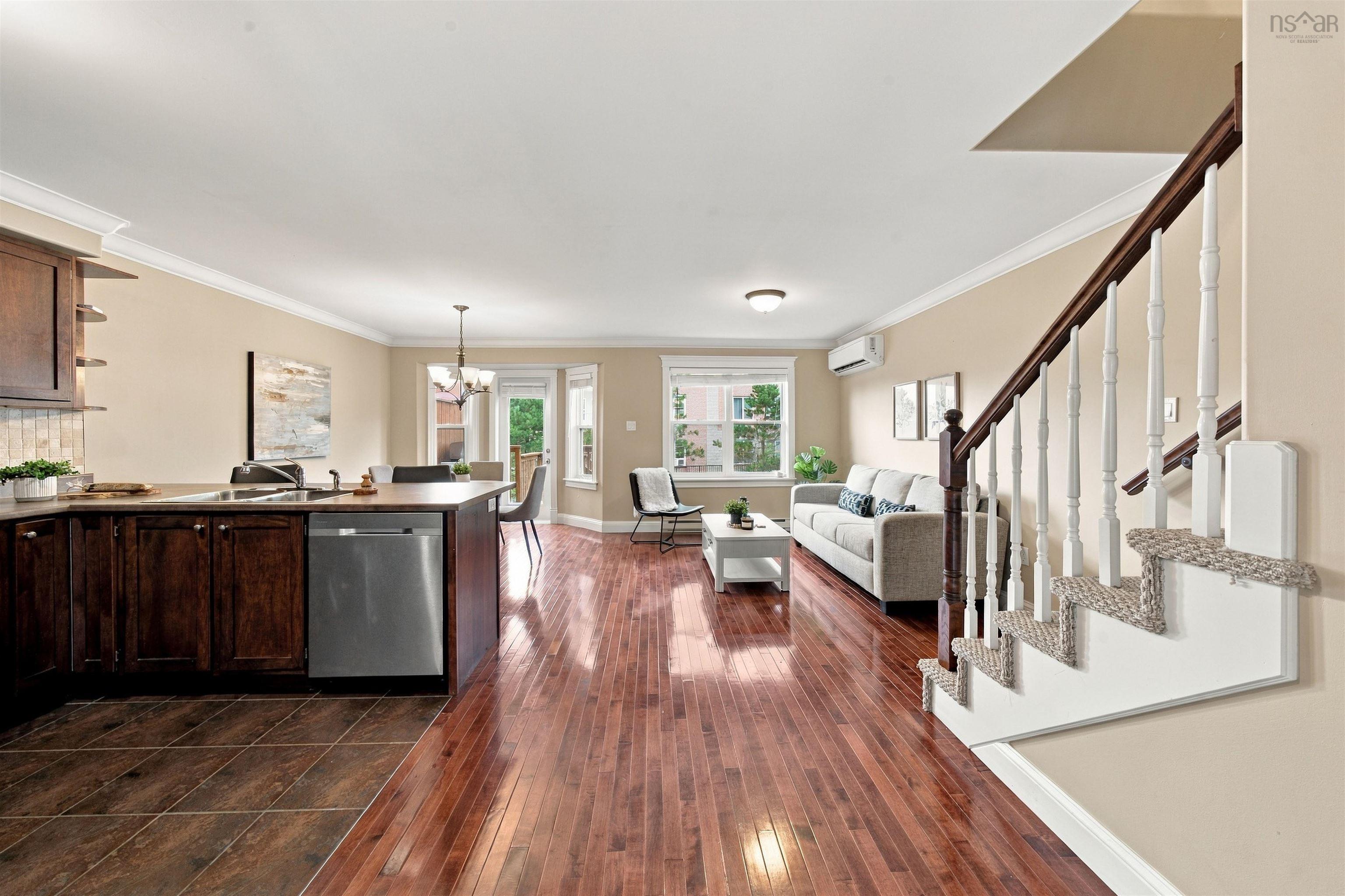 View image 9