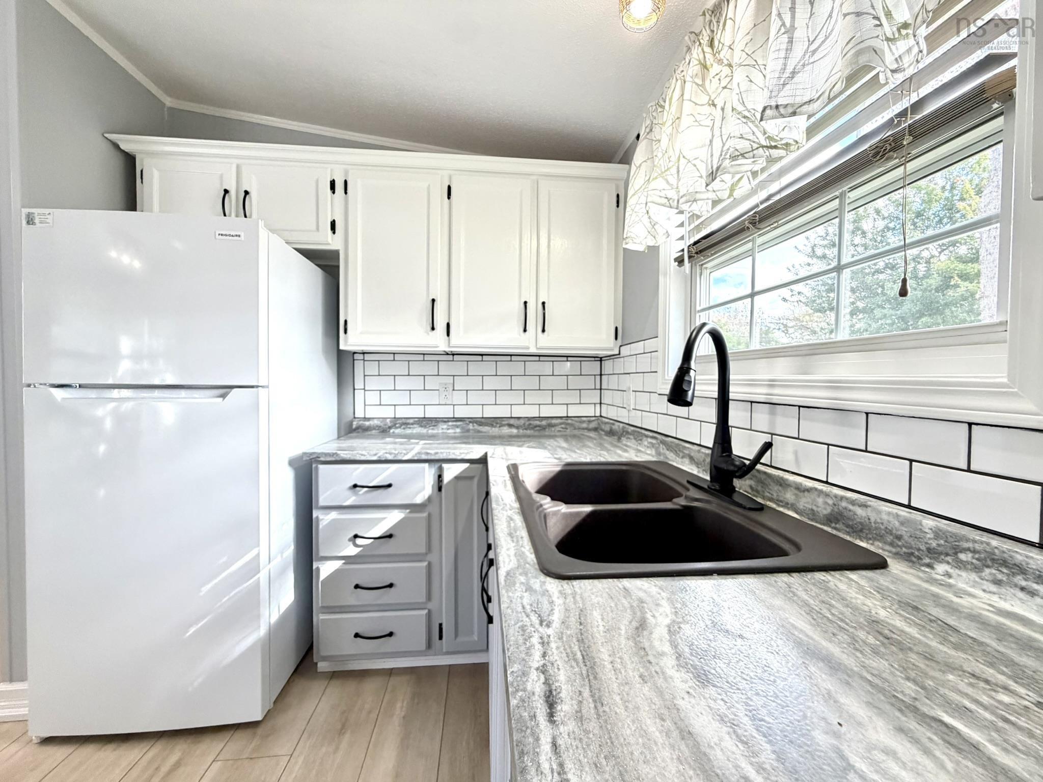 View image 11