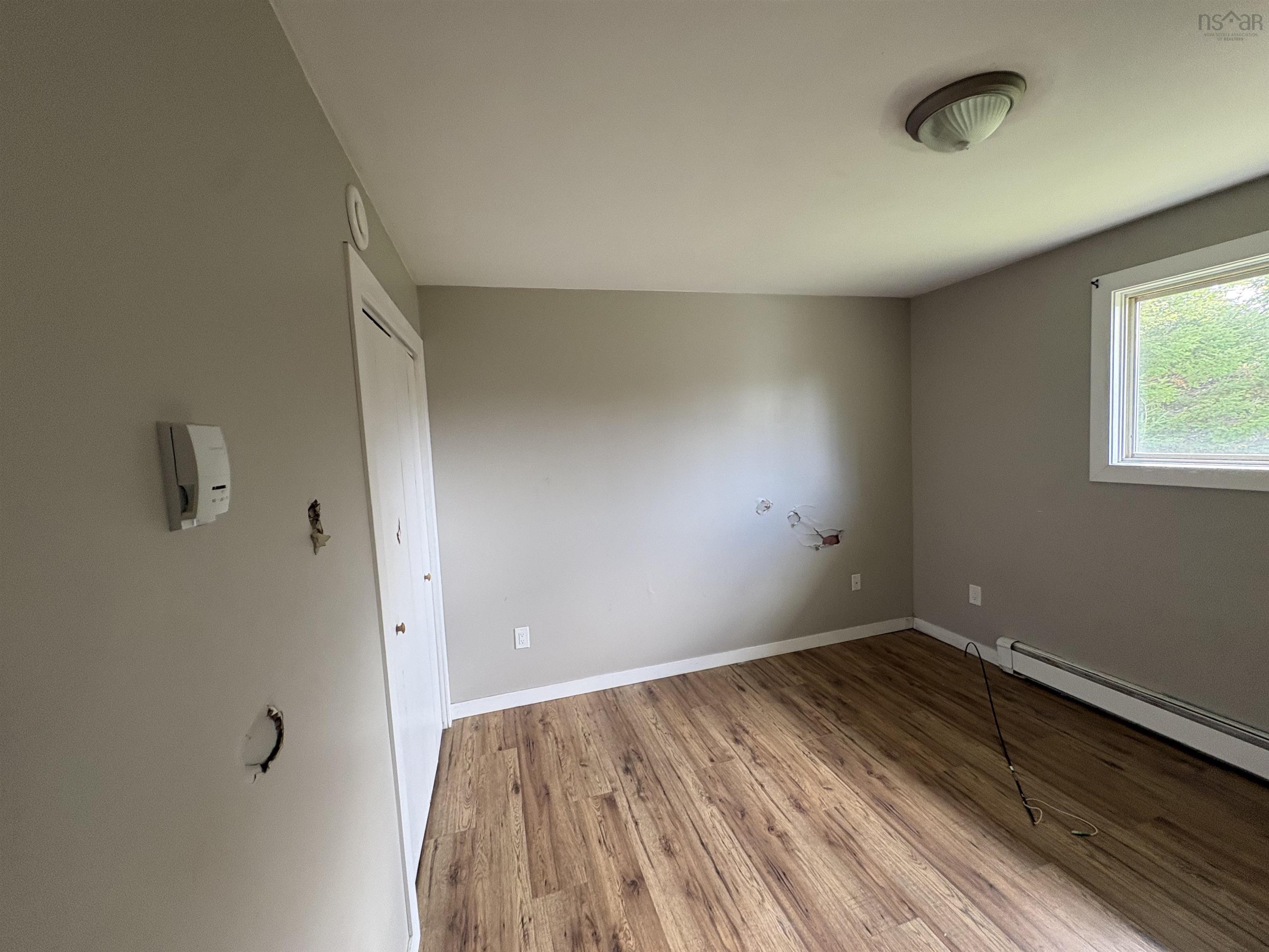 View image 12