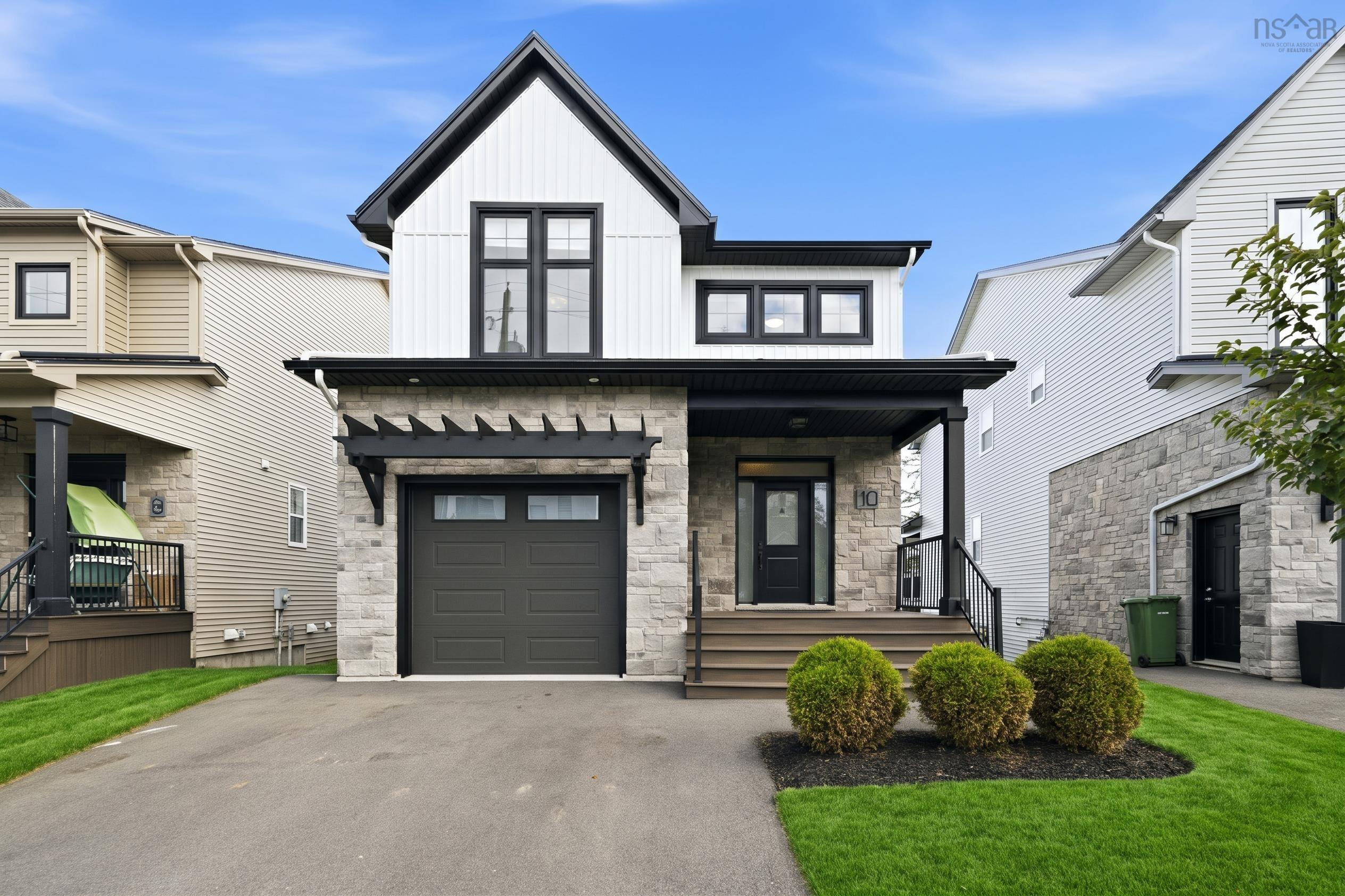 Thumbnail image for 10 Talus Avenue MLS<sup>®</sup> 202625565