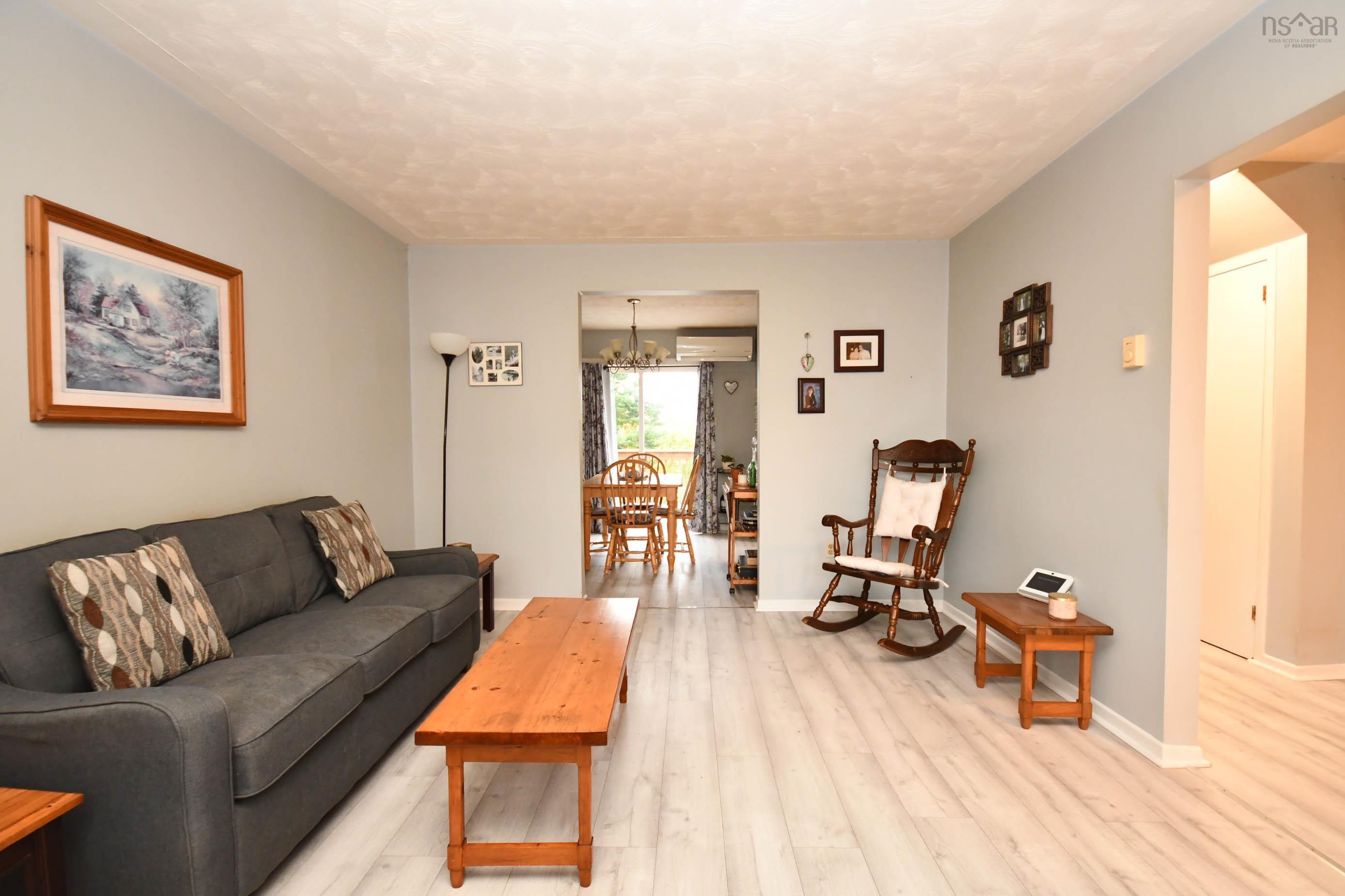 View image 11