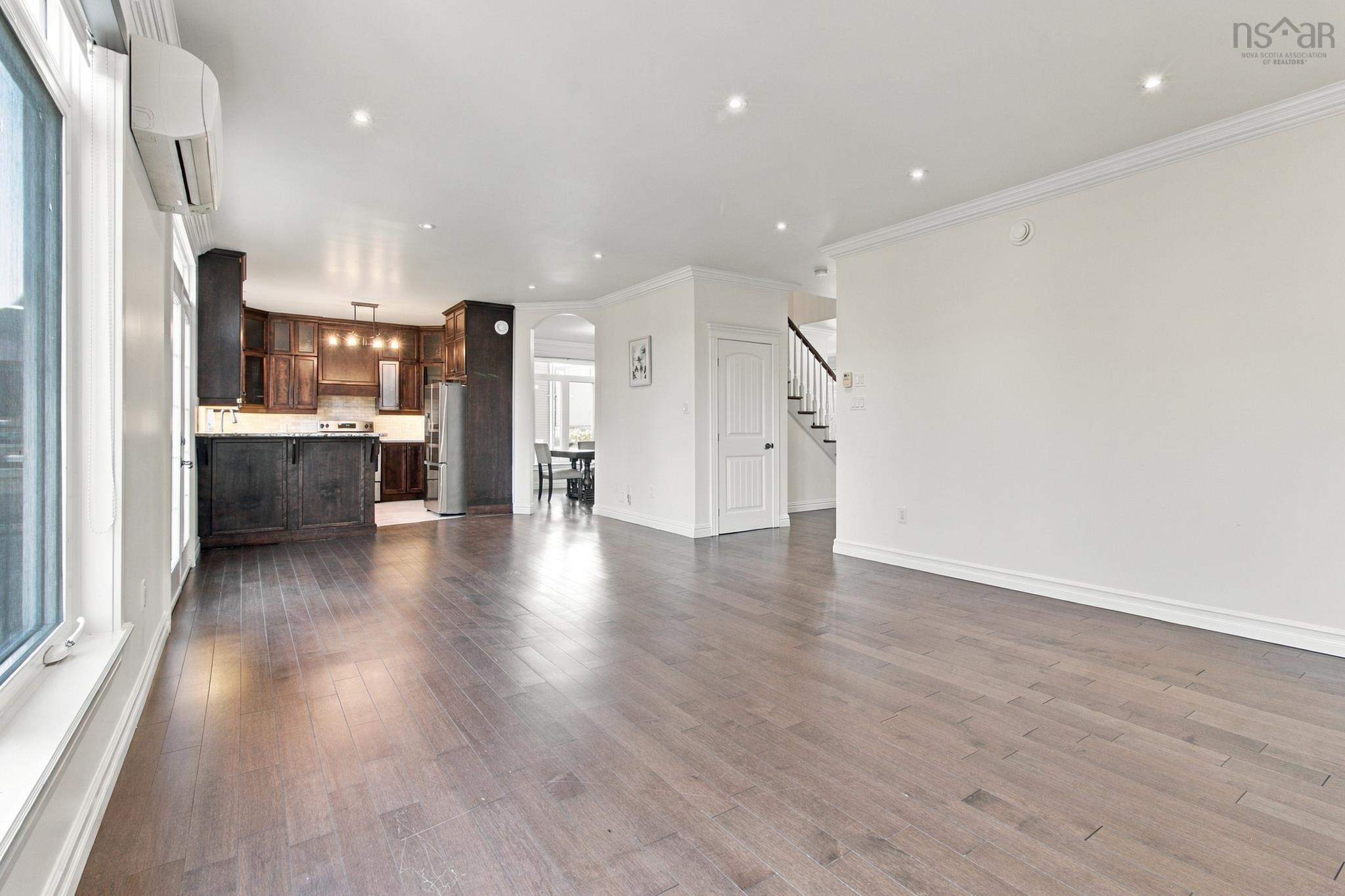 View image 9