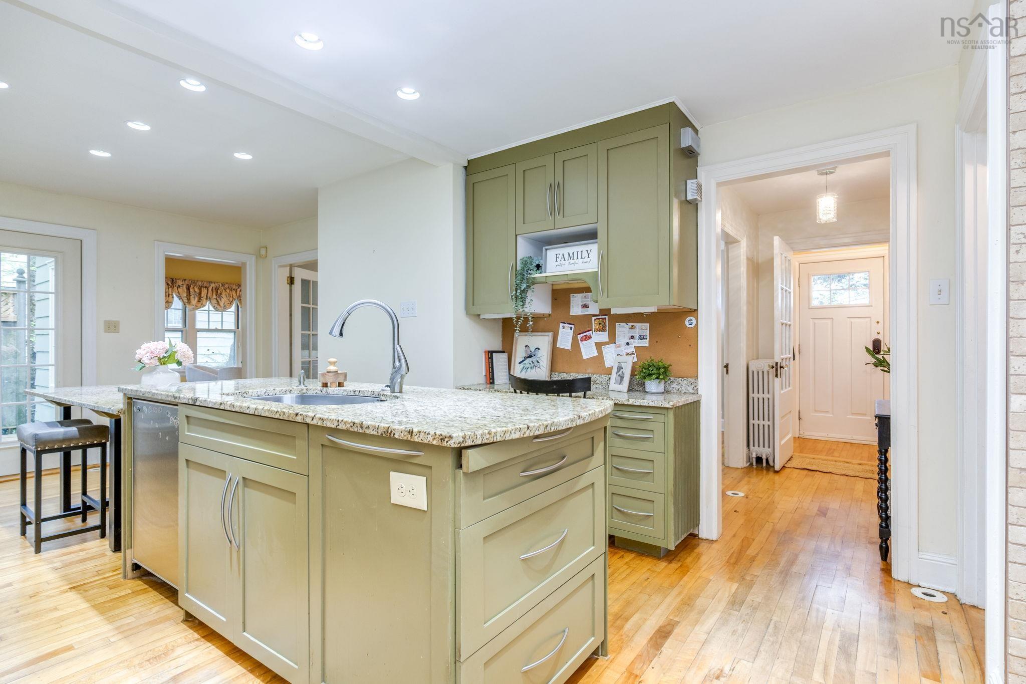 View image 11