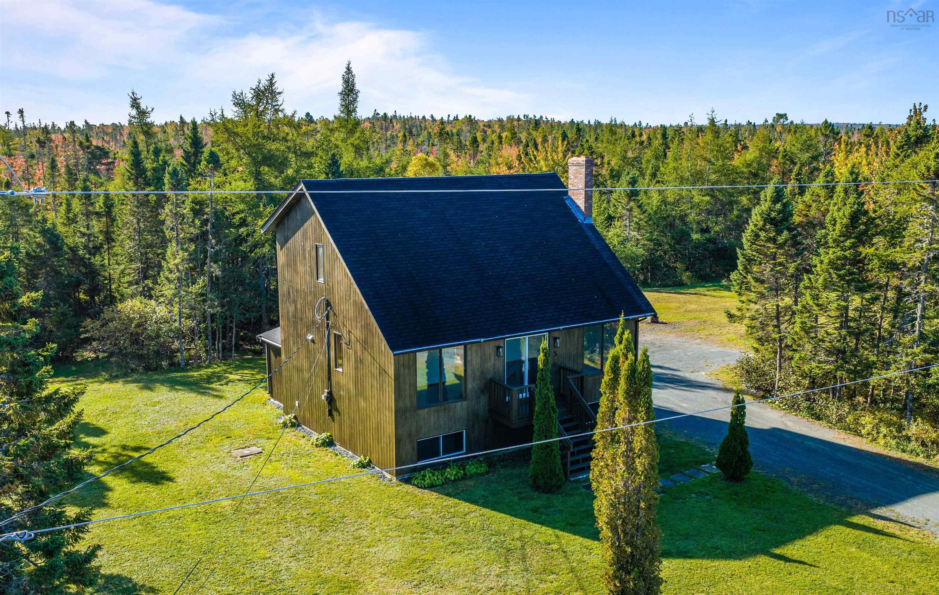 Thumbnail image for 5 Corrie Lane MLS<sup>®</sup> 202625786
