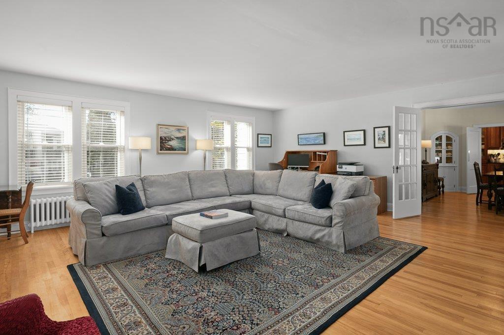 View image 12