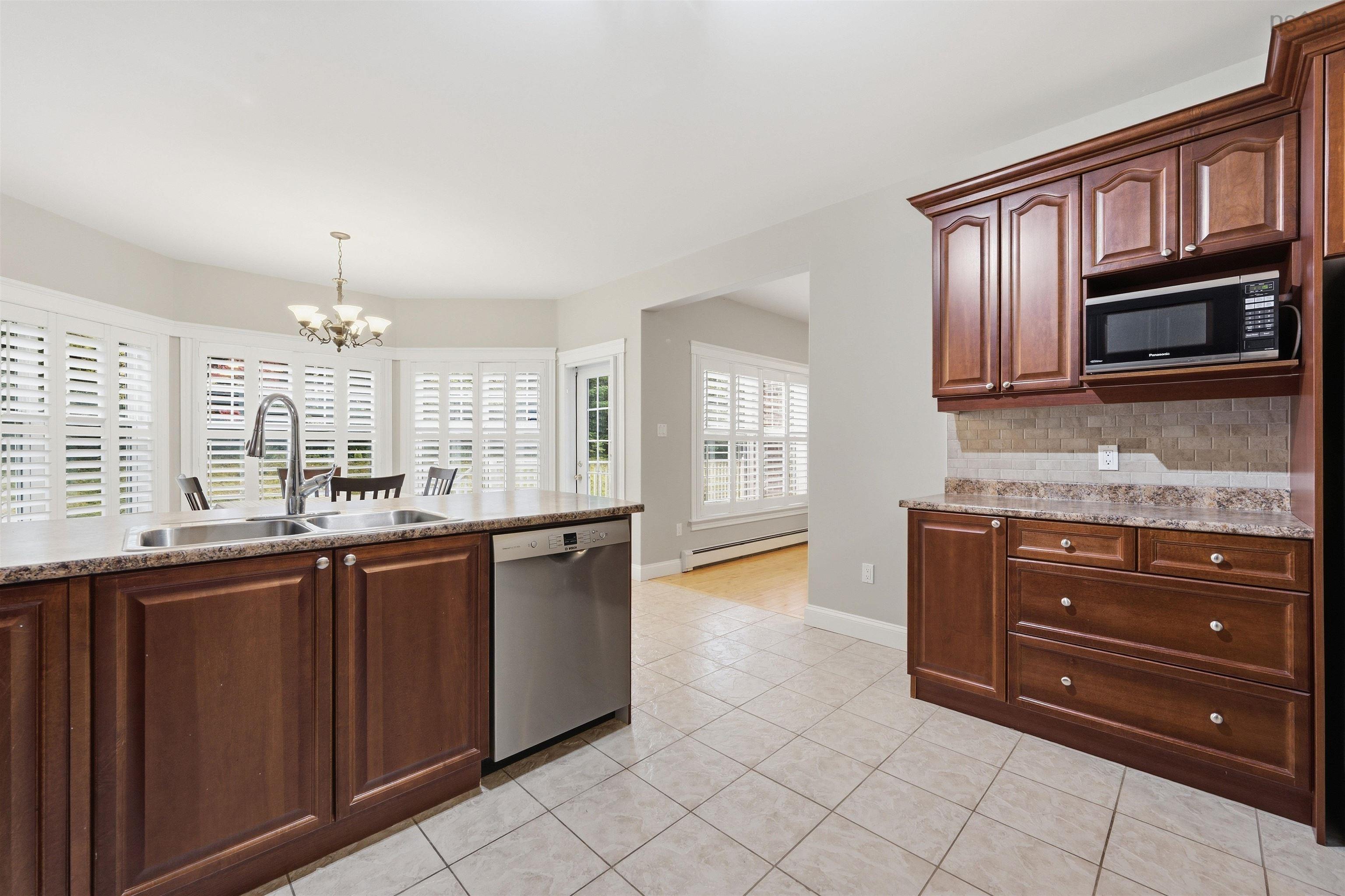 View image 11