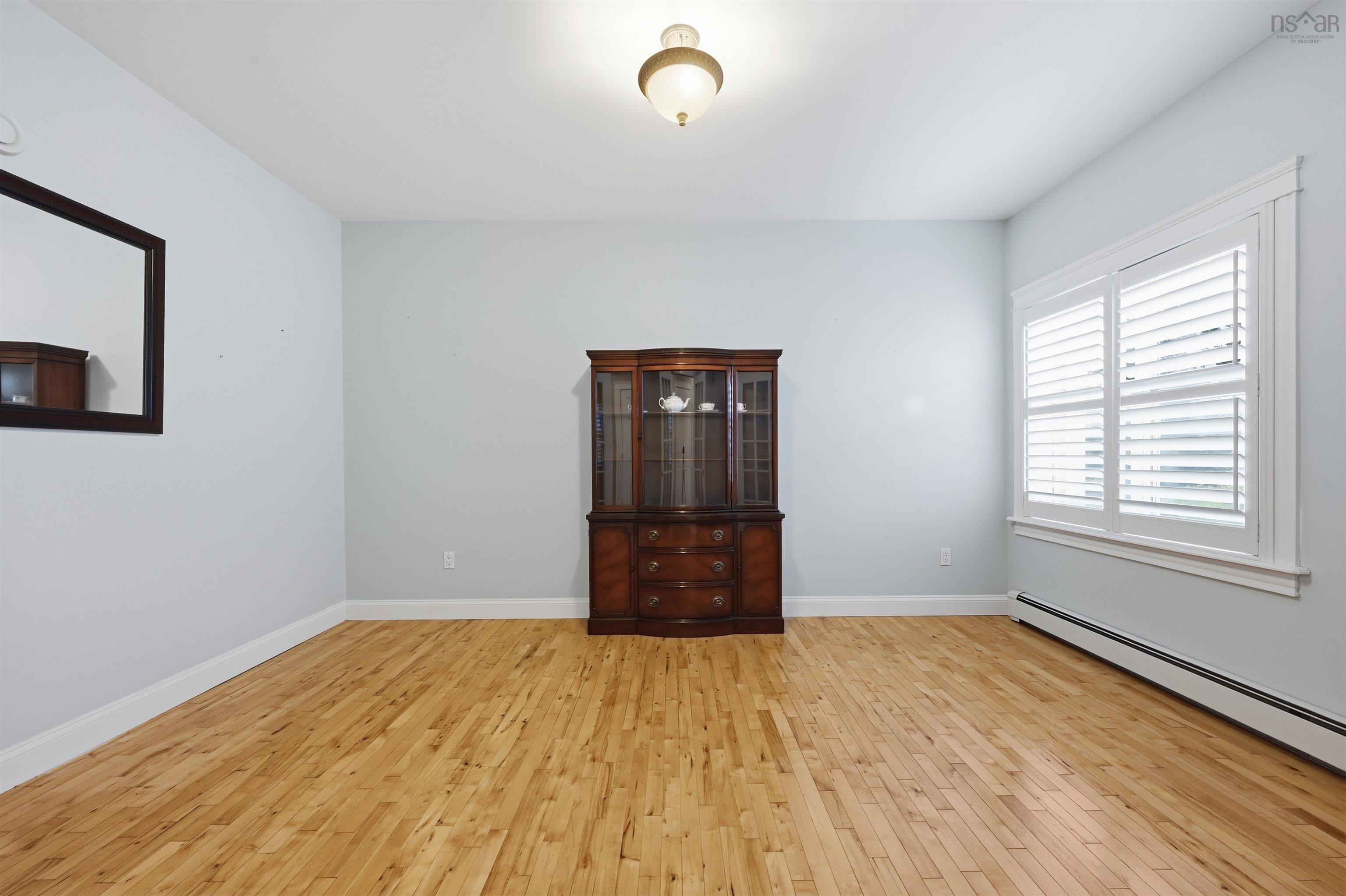 View image 6