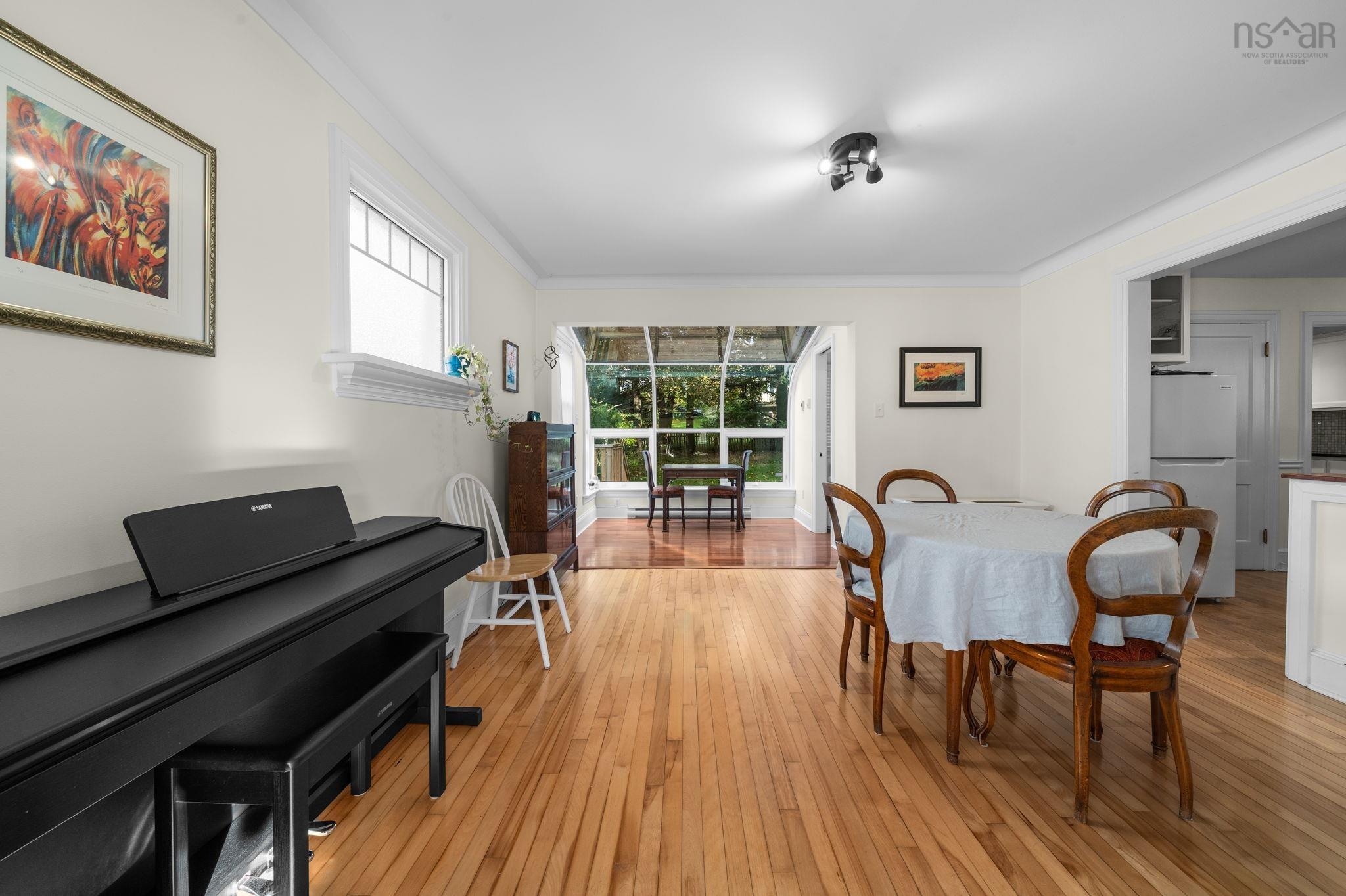View image 8