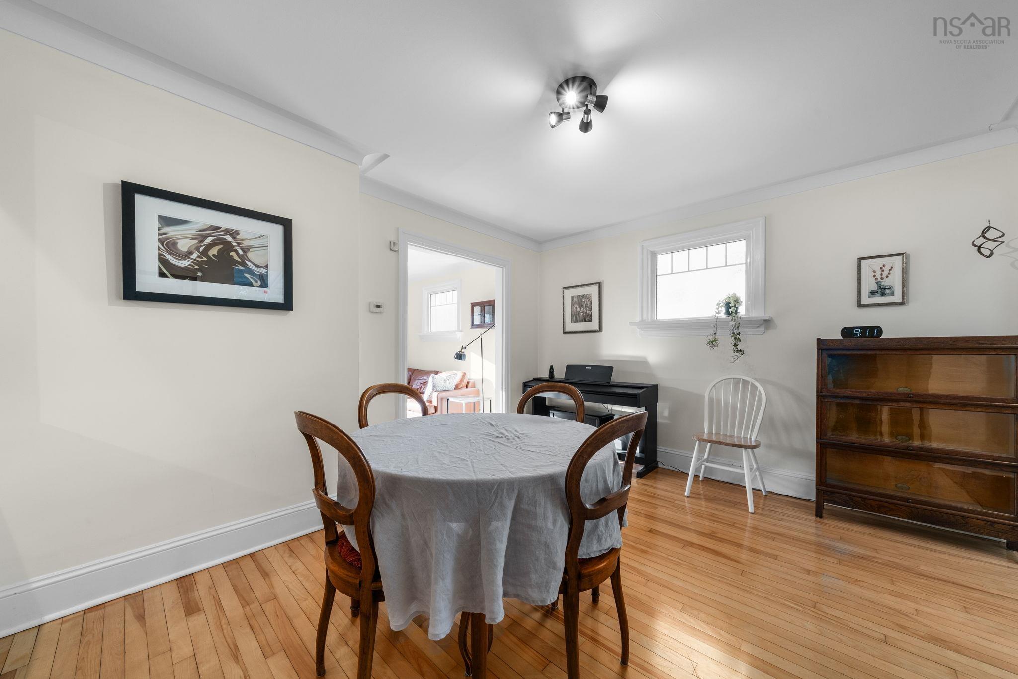 View image 9