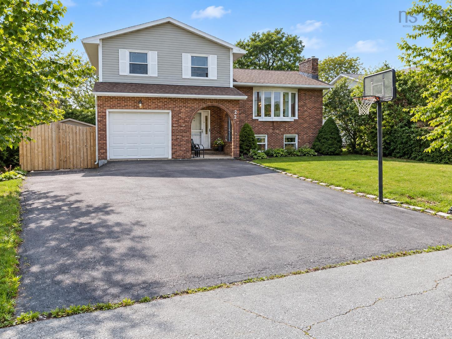 Thumbnail image for 22 Cedar Crescent MLS<sup>®</sup> 202626069