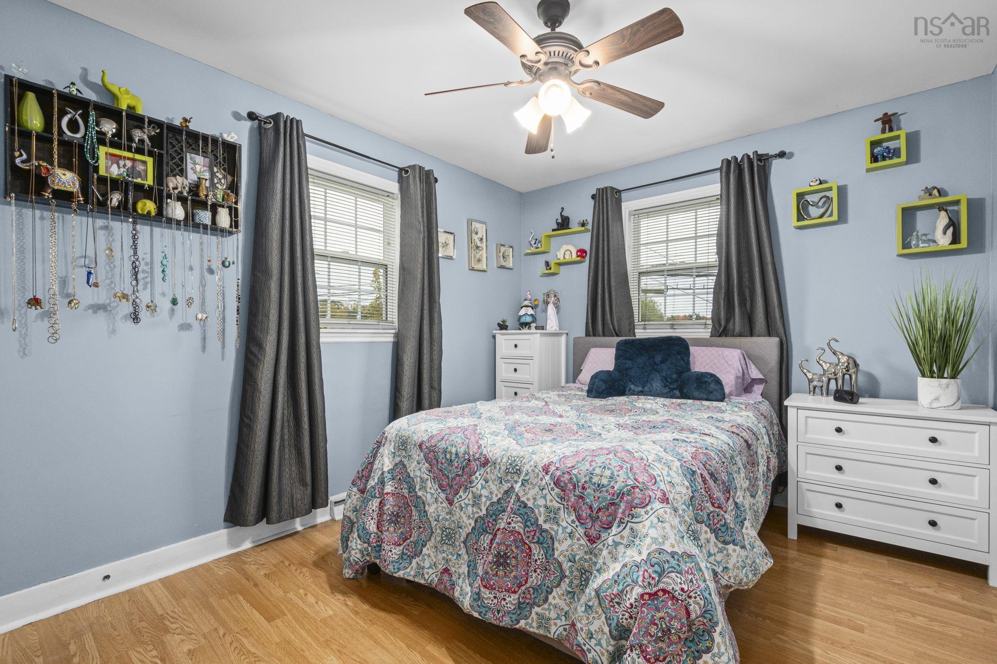 View image 12