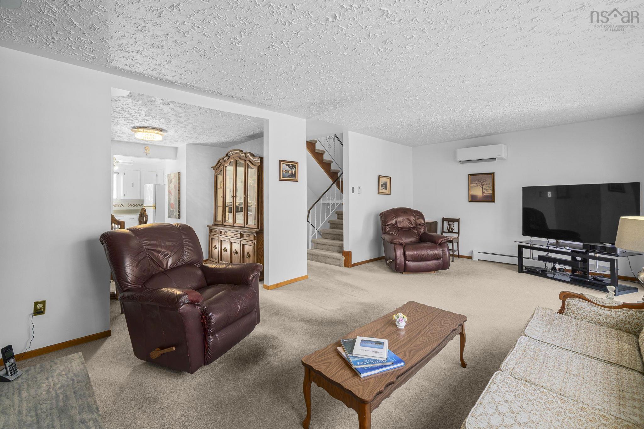 View image 16