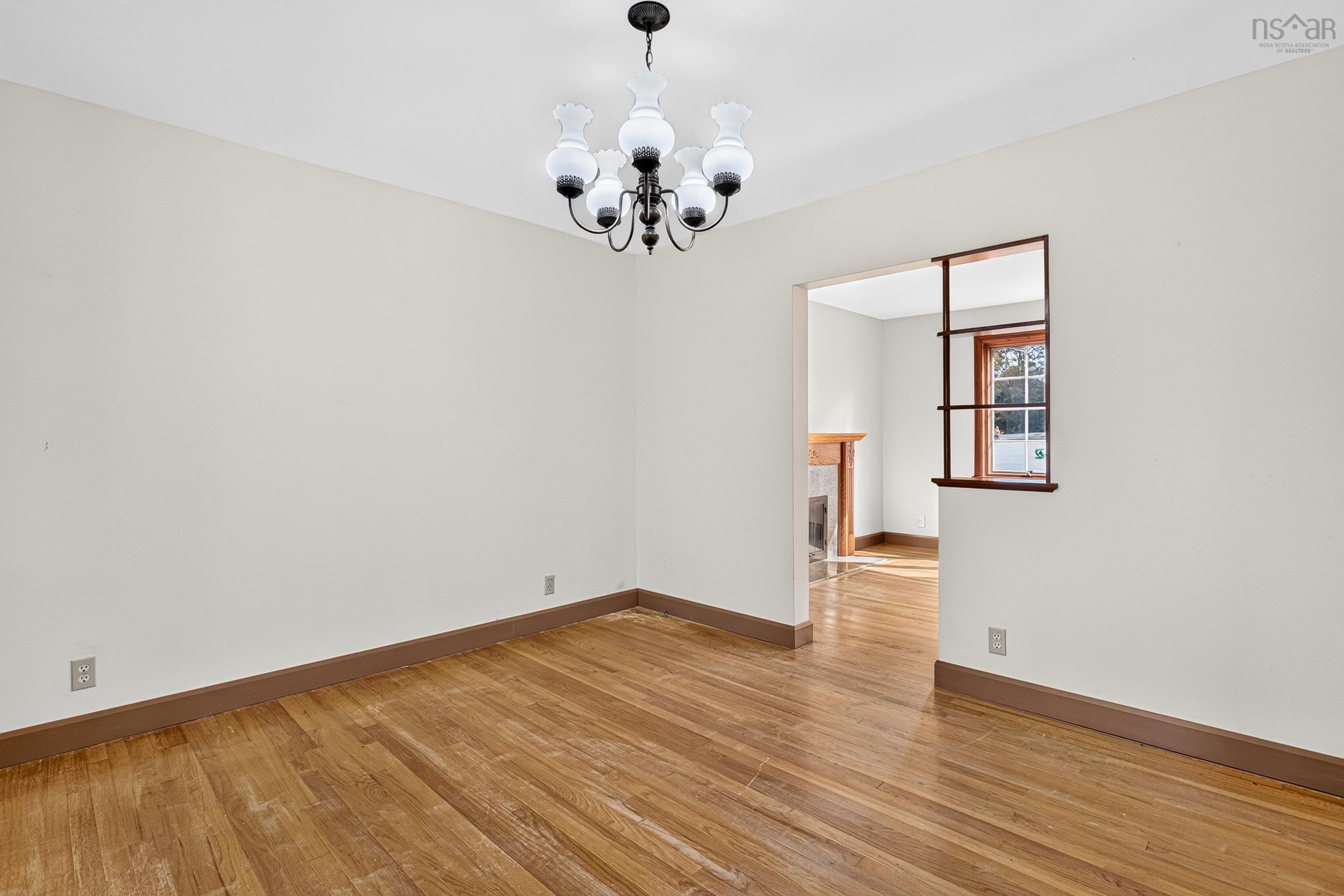 View image 12