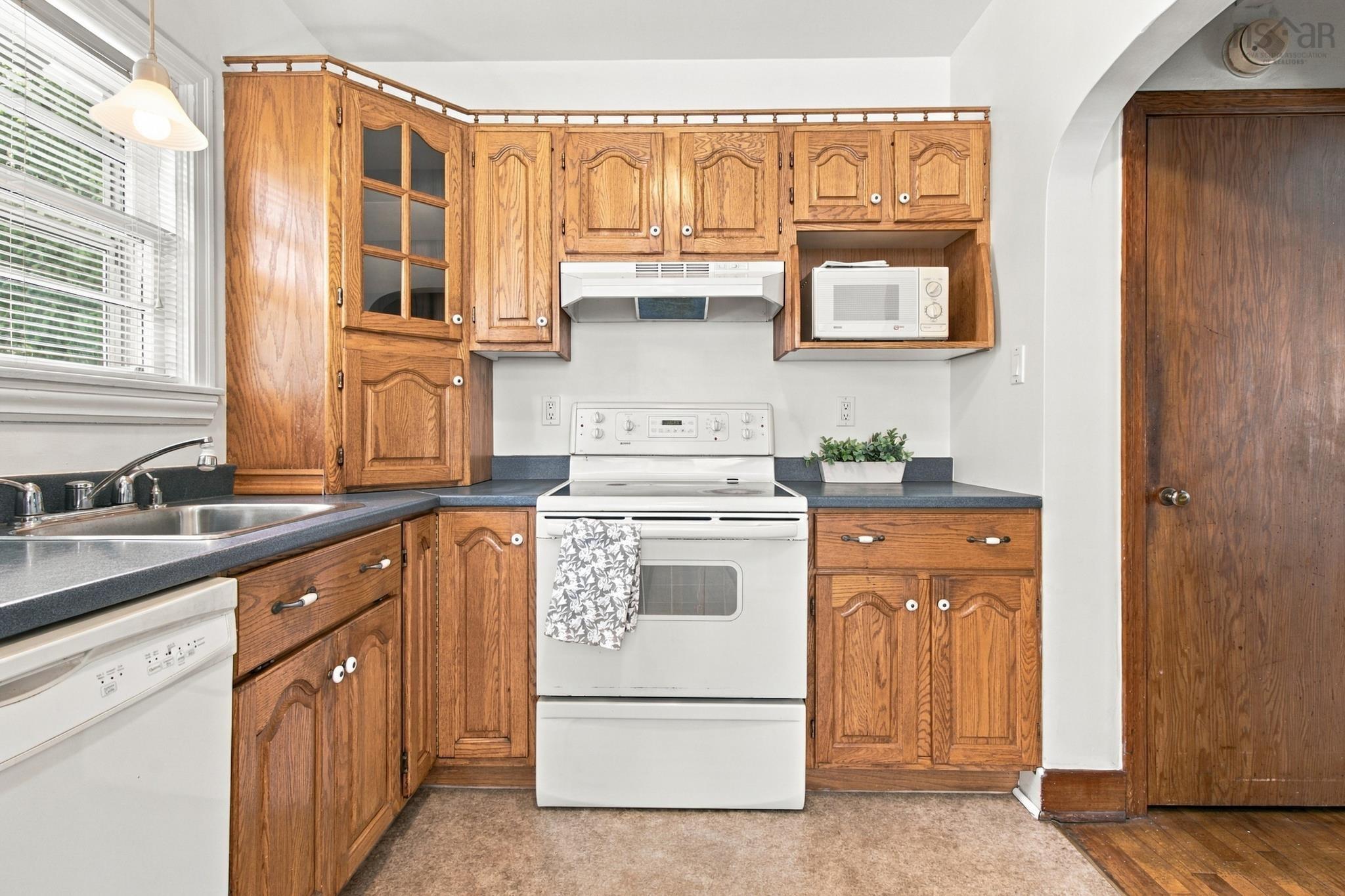 View image 12